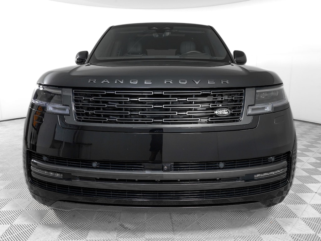 Used 2025 Land Rover Range Rover P530 SE SUV