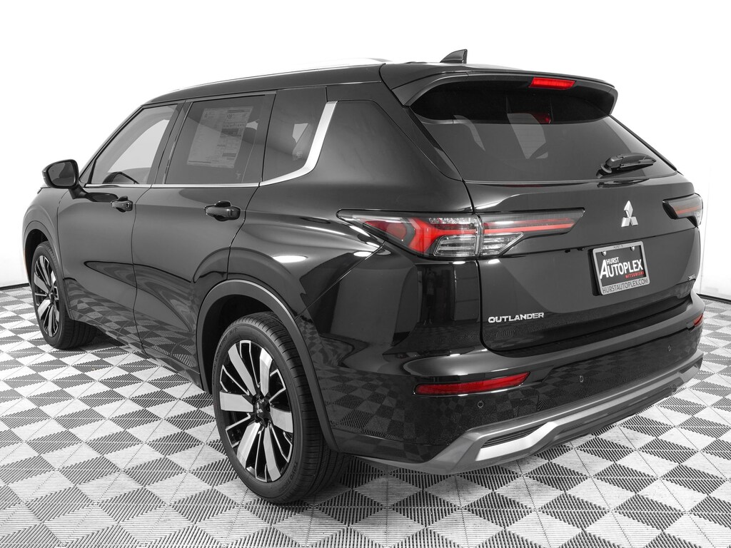 New 2026 Mitsubishi Outlander SEL SUV