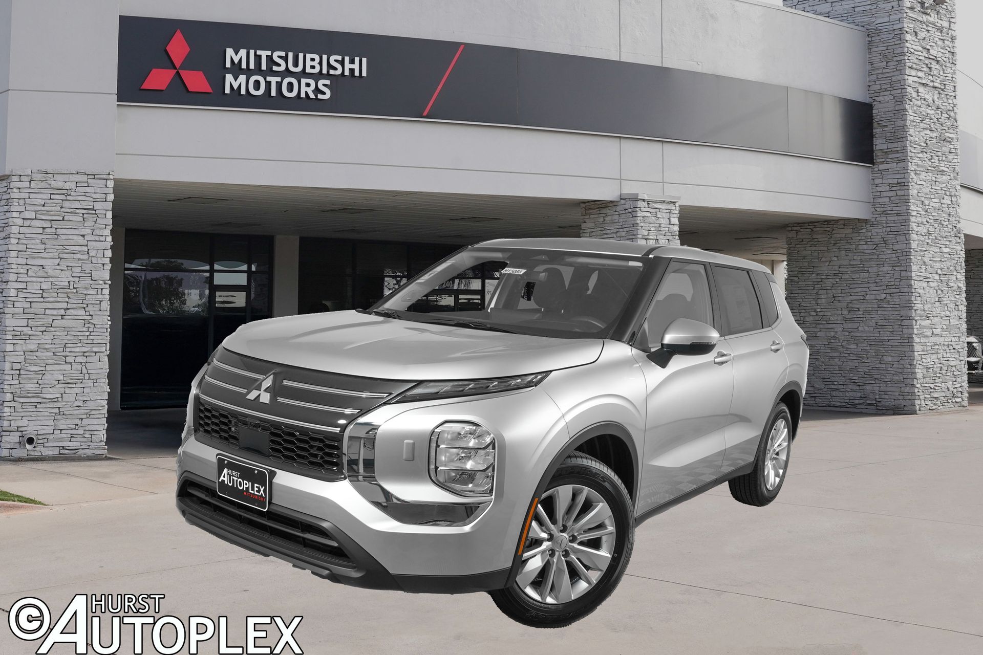 2026 Mitsubishi Outlander ES S-AWC's photo
