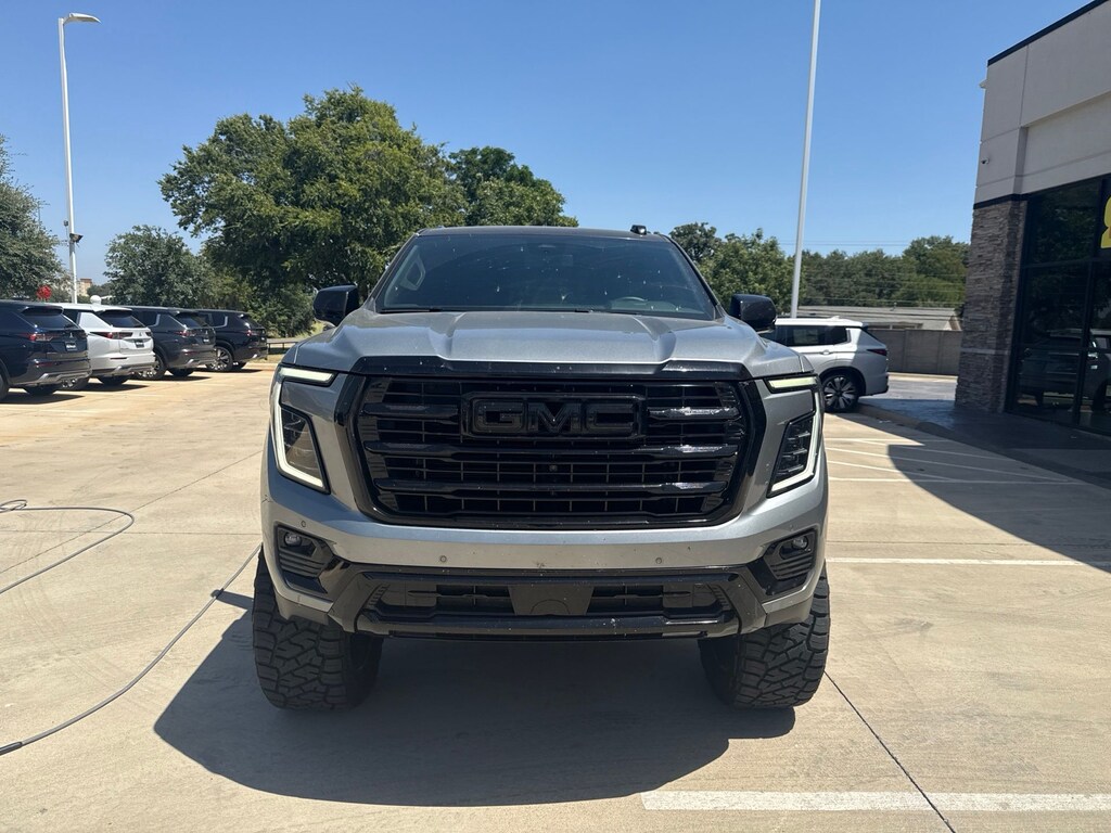 Used 2025 GMC Yukon XL Elevation SUV
