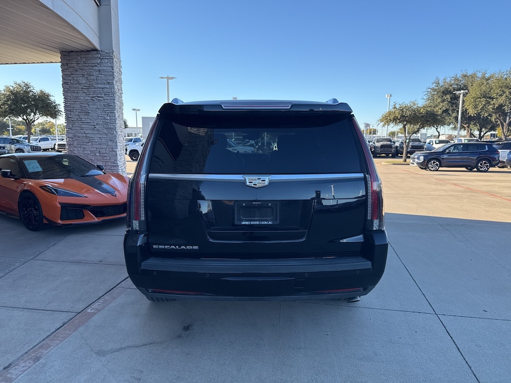 Used 2015 CADILLAC Escalade Luxury SUV