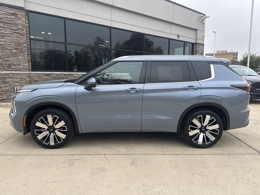 New 2026 Mitsubishi Outlander SEL SUV