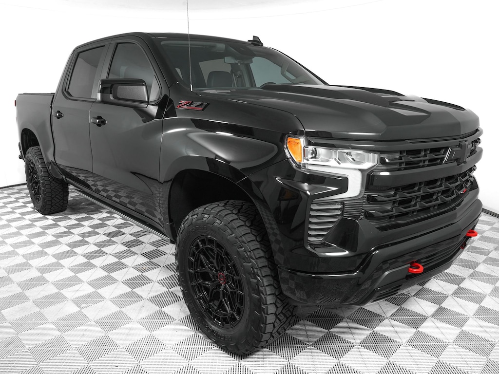 Used 2025 Chevrolet Silverado 1500 LT Trail Boss Truck Crew Cab