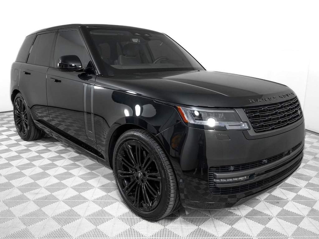 Used 2025 Land Rover Range Rover P530 SE SUV