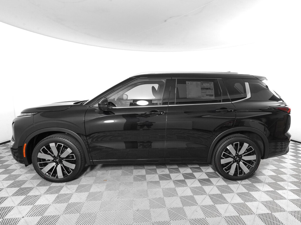 New 2026 Mitsubishi Outlander SEL SUV