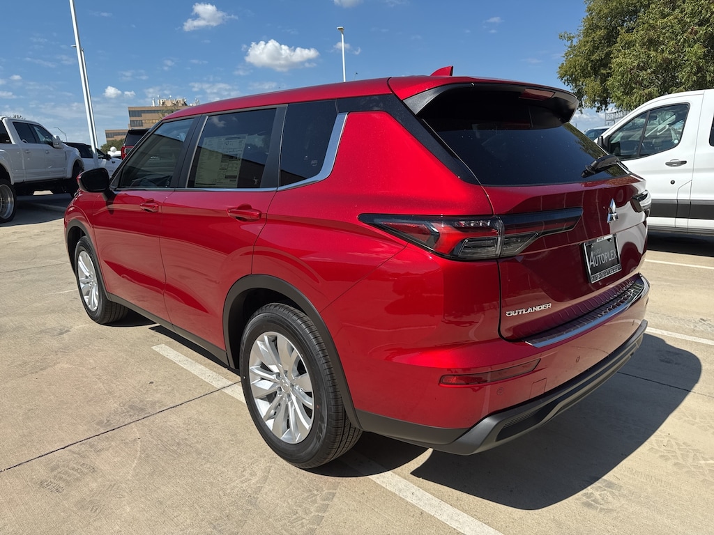 New 2025 Mitsubishi Outlander ES SUV