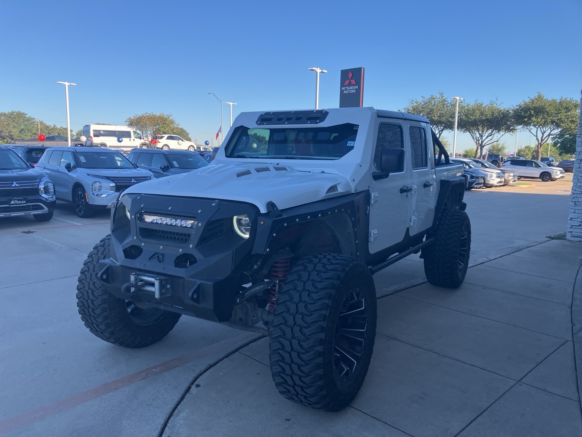 Used 2020 Jeep Gladiator Sport S with VIN 1C6HJTAG5LL144117 for sale in Hurst, TX