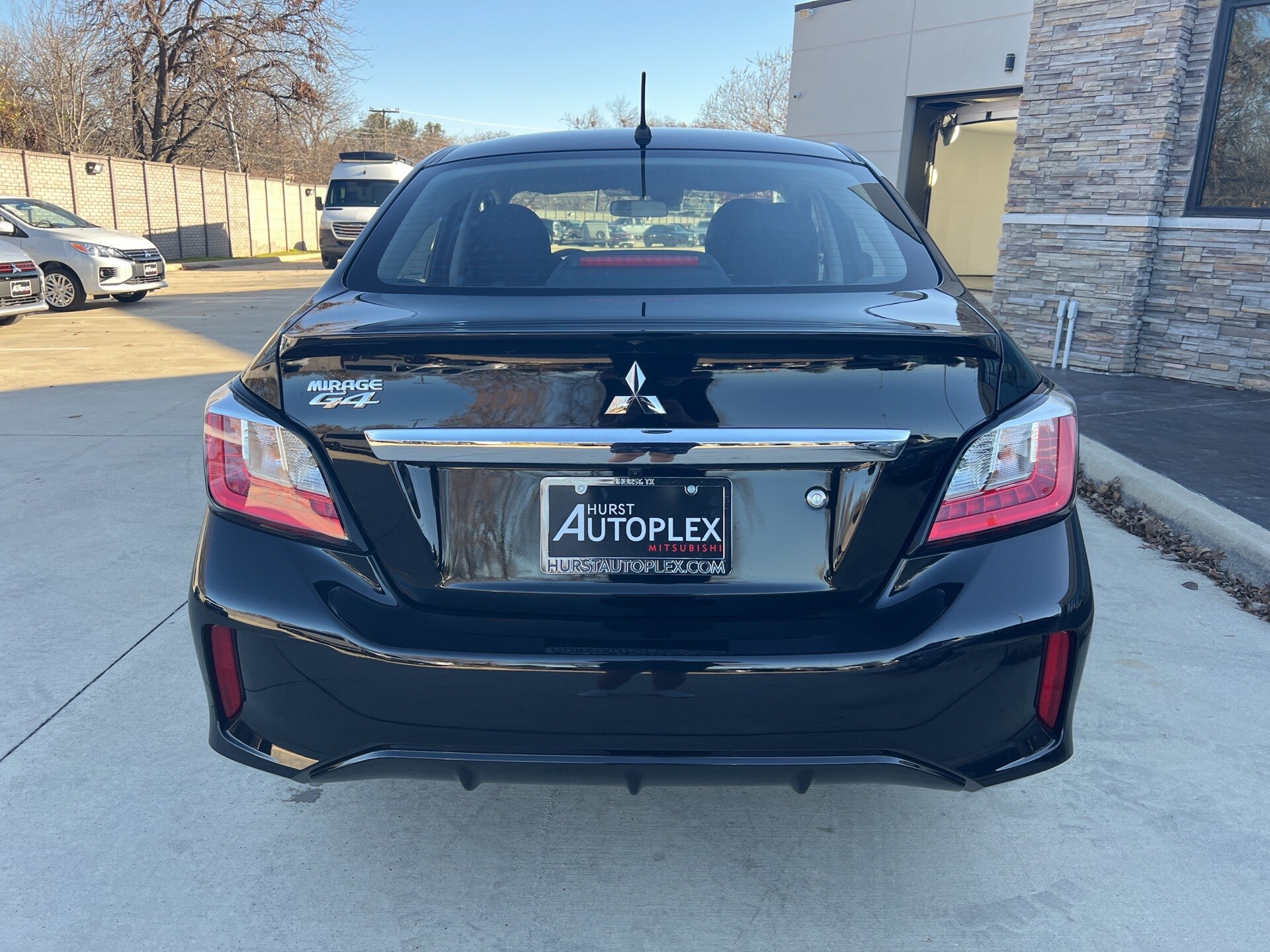 2024 Mitsubishi Mirage G4 ES photo 2