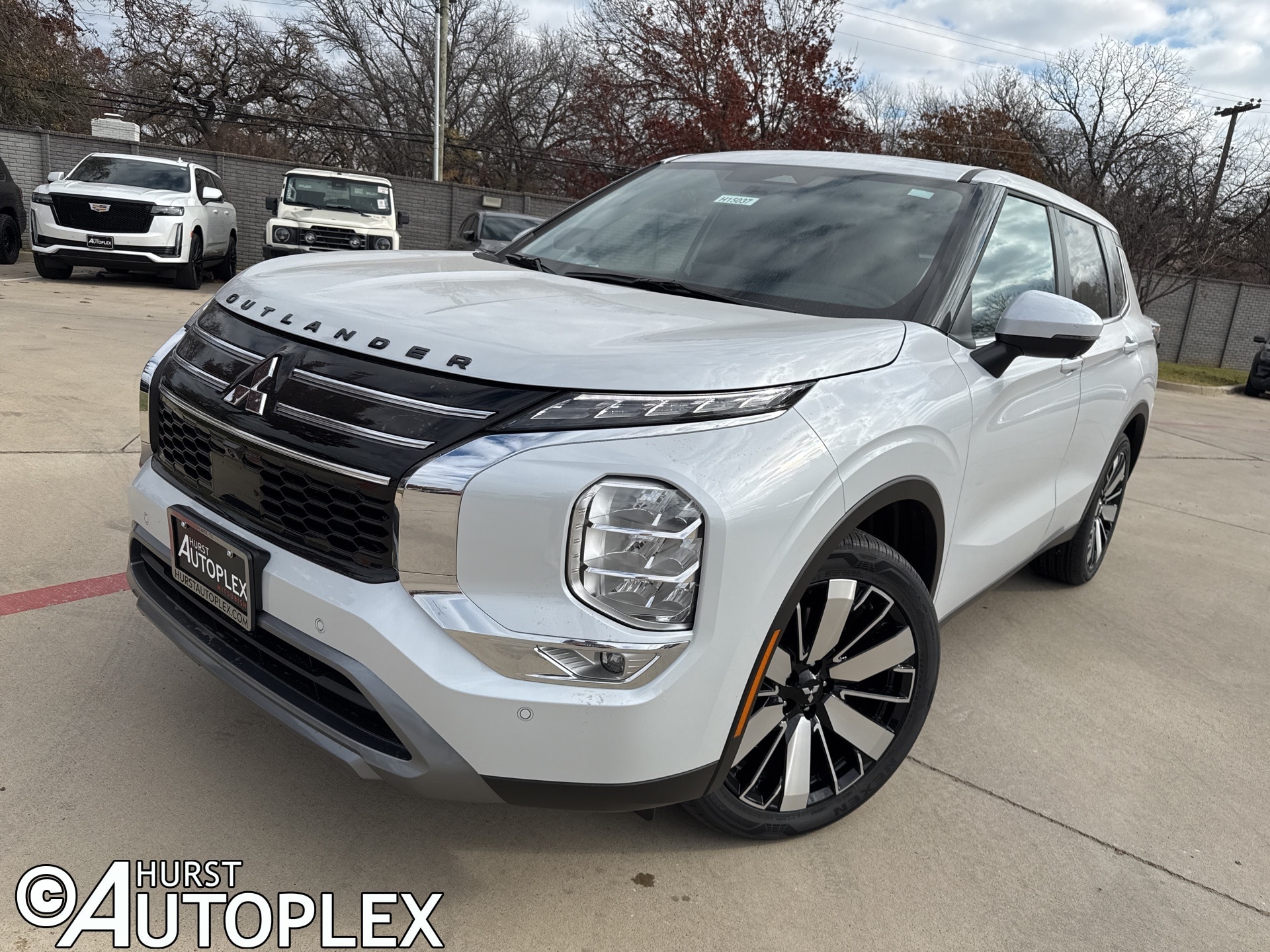 New 2026 Mitsubishi Outlander For Sale at Hurst Autoplex