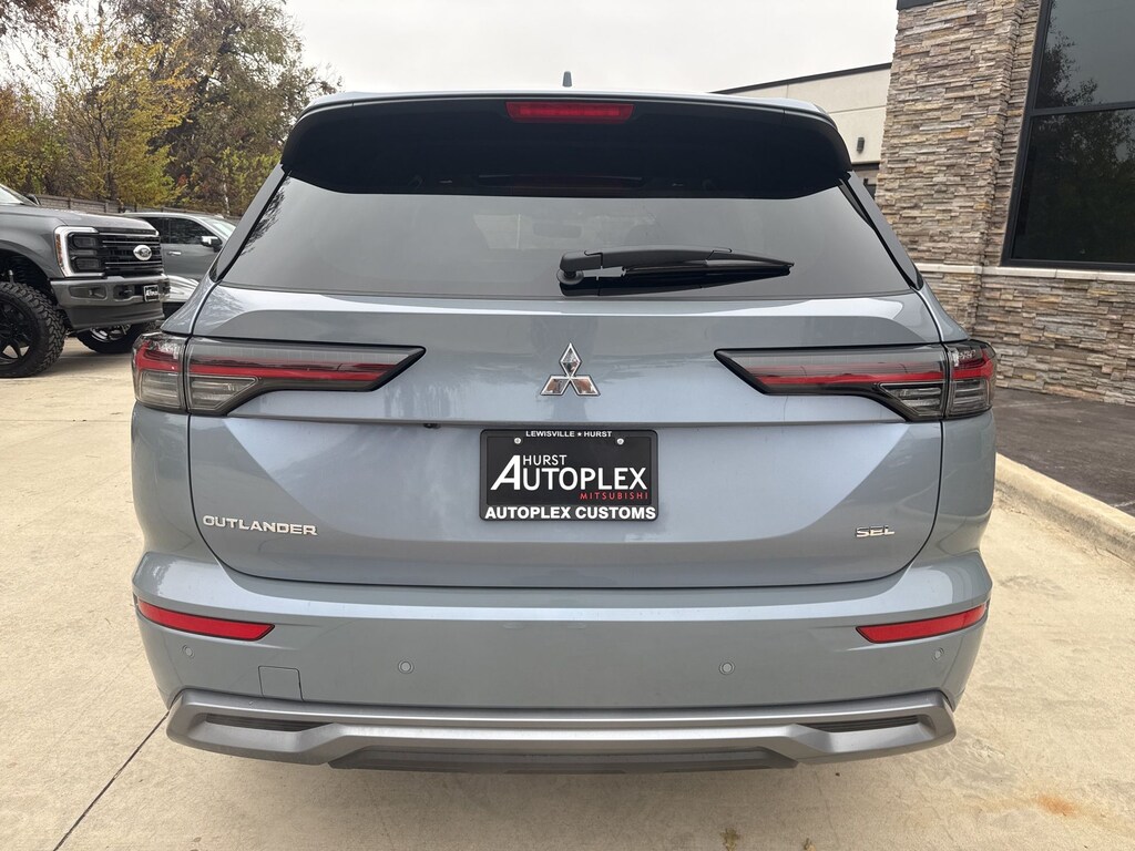 New 2026 Mitsubishi Outlander SEL SUV