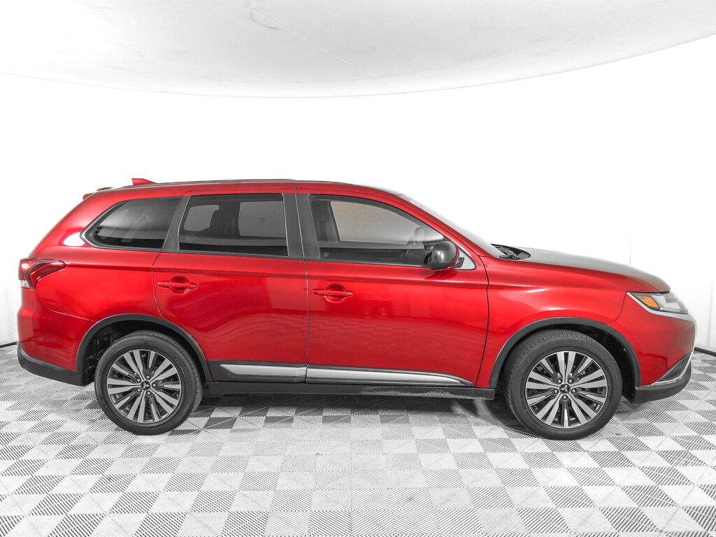 Used 2020 Mitsubishi Outlander ES CUV