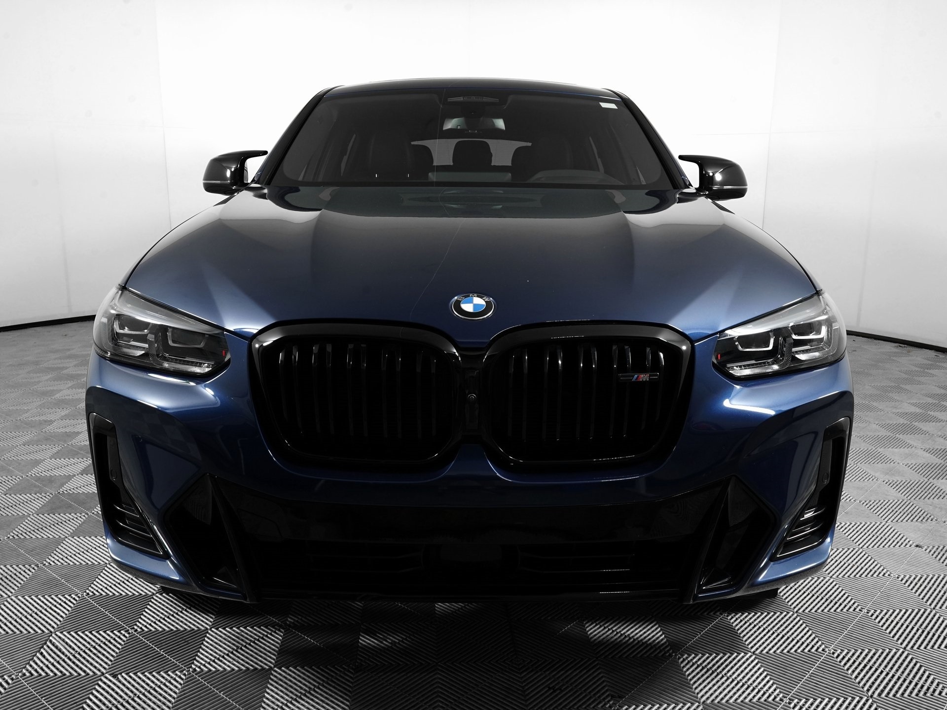 Used 2023 BMW X4 M40i with VIN 5UX43DT07P9R73943 for sale in Hurst, TX