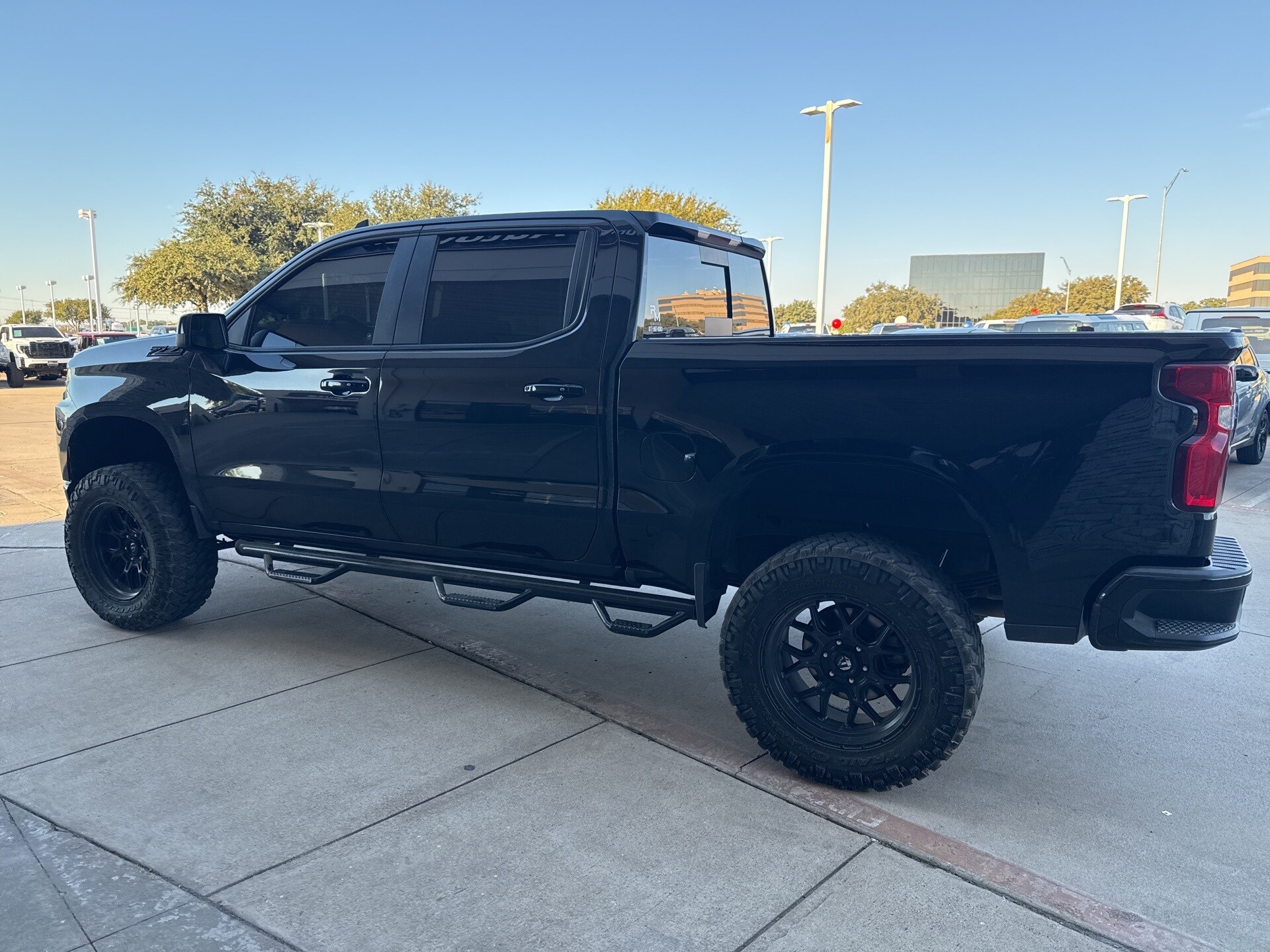 2019 Chevrolet Silverado 1500 RST photo 3