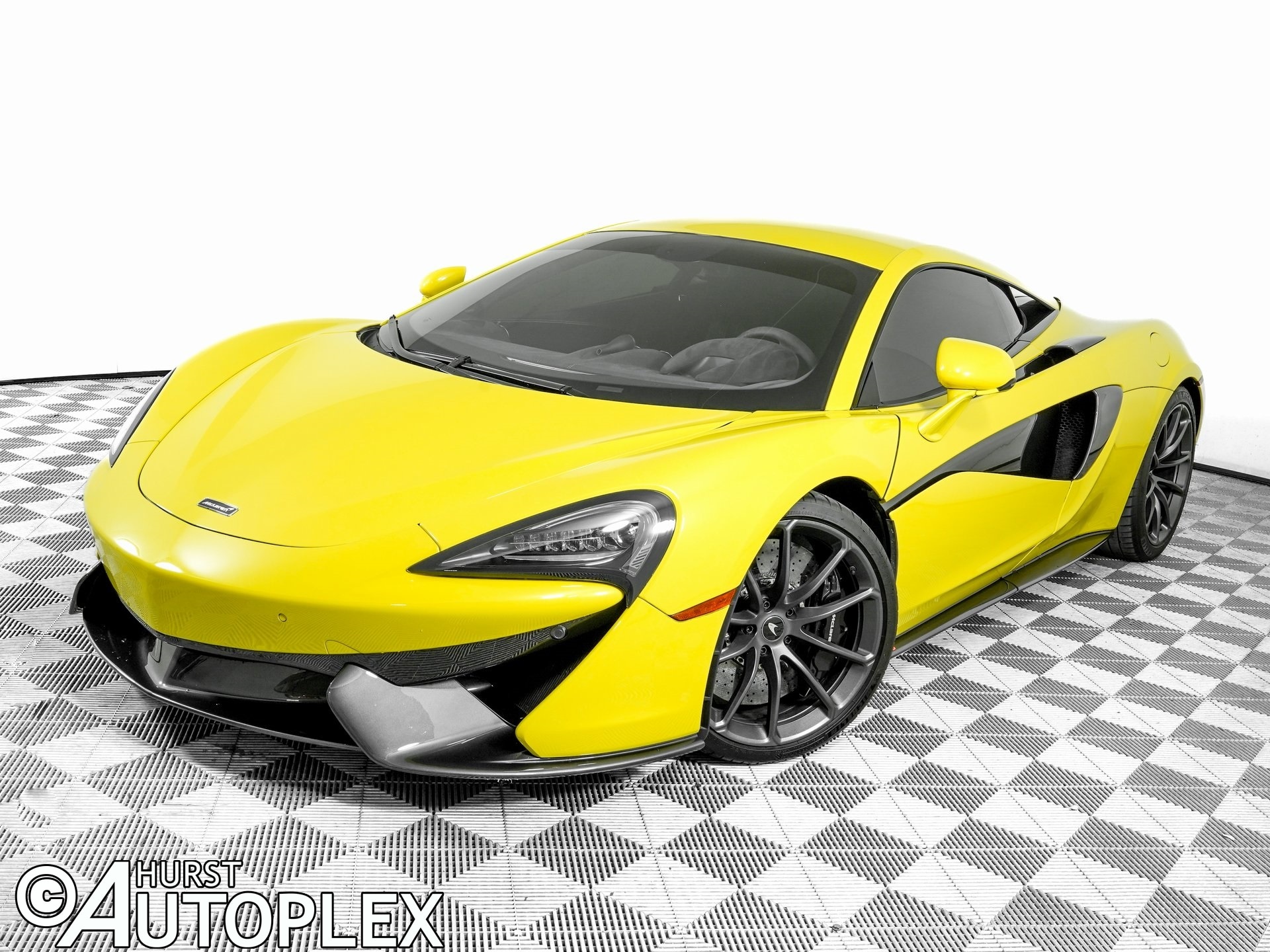 2019 McLaren 570S Base's photo
