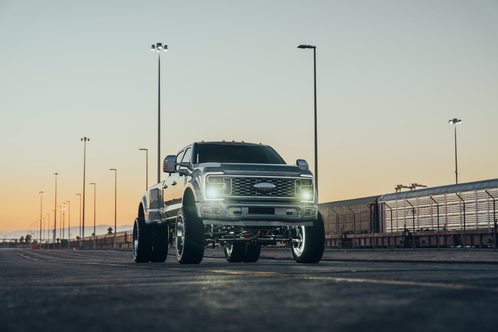 Used 2024 Ford F-450 Super Duty Platinum with VIN 1FT8W4DM5RED37107 for sale in Hurst, TX