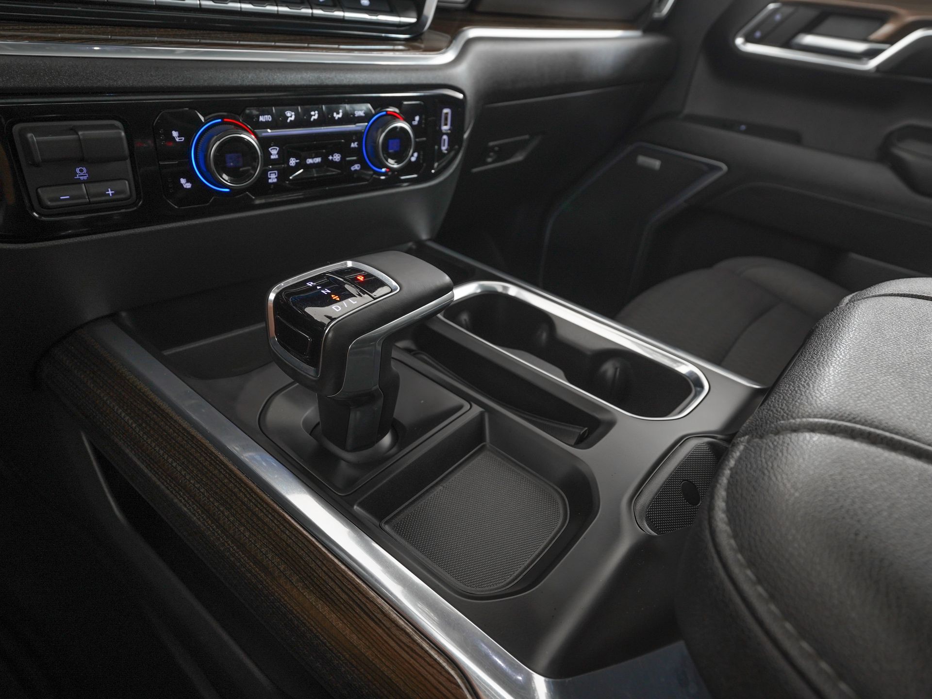 2023 Chevrolet Silverado 1500 RST - Photo 23