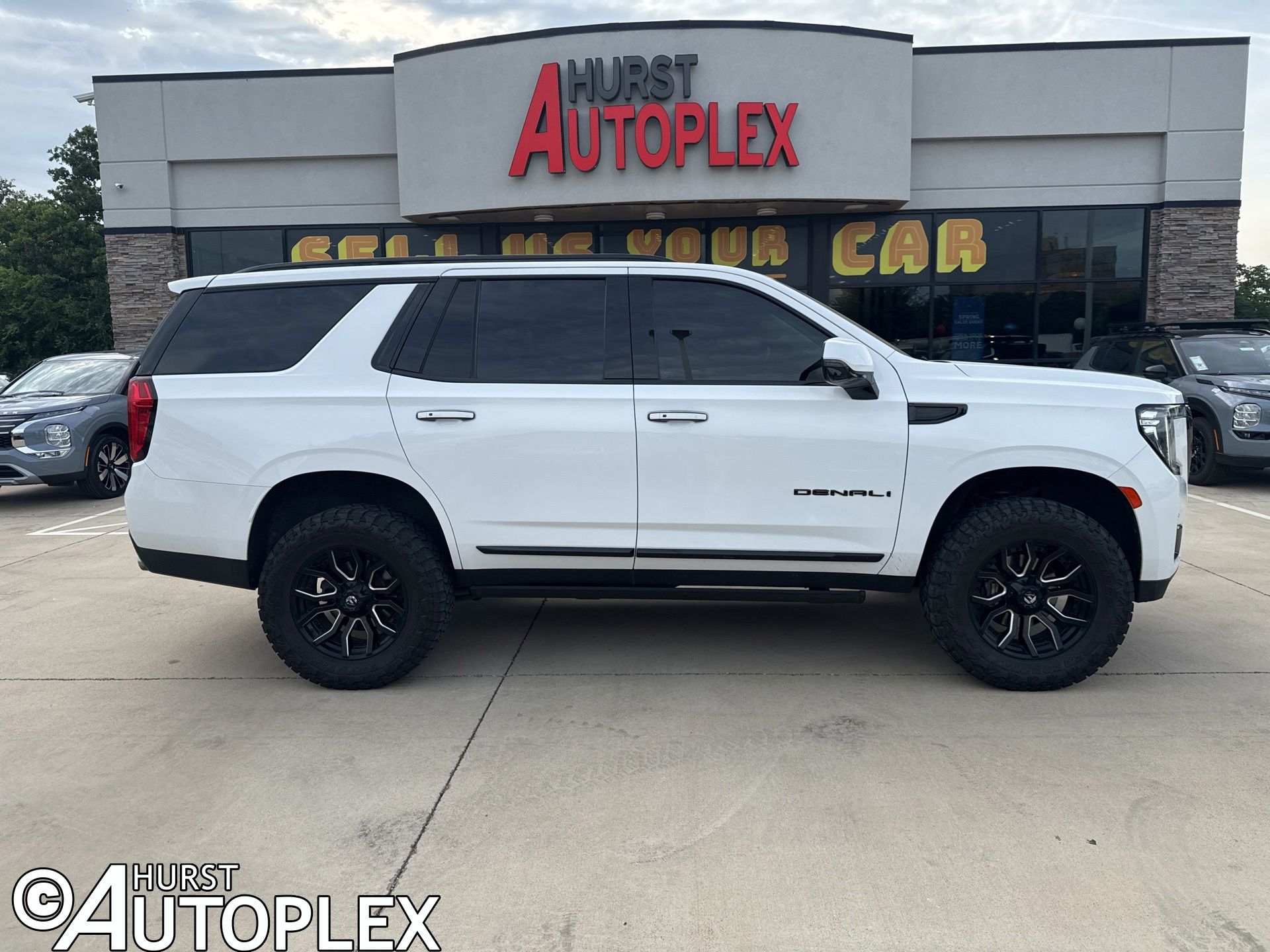 2021 GMC Yukon 4WD Denali's photo