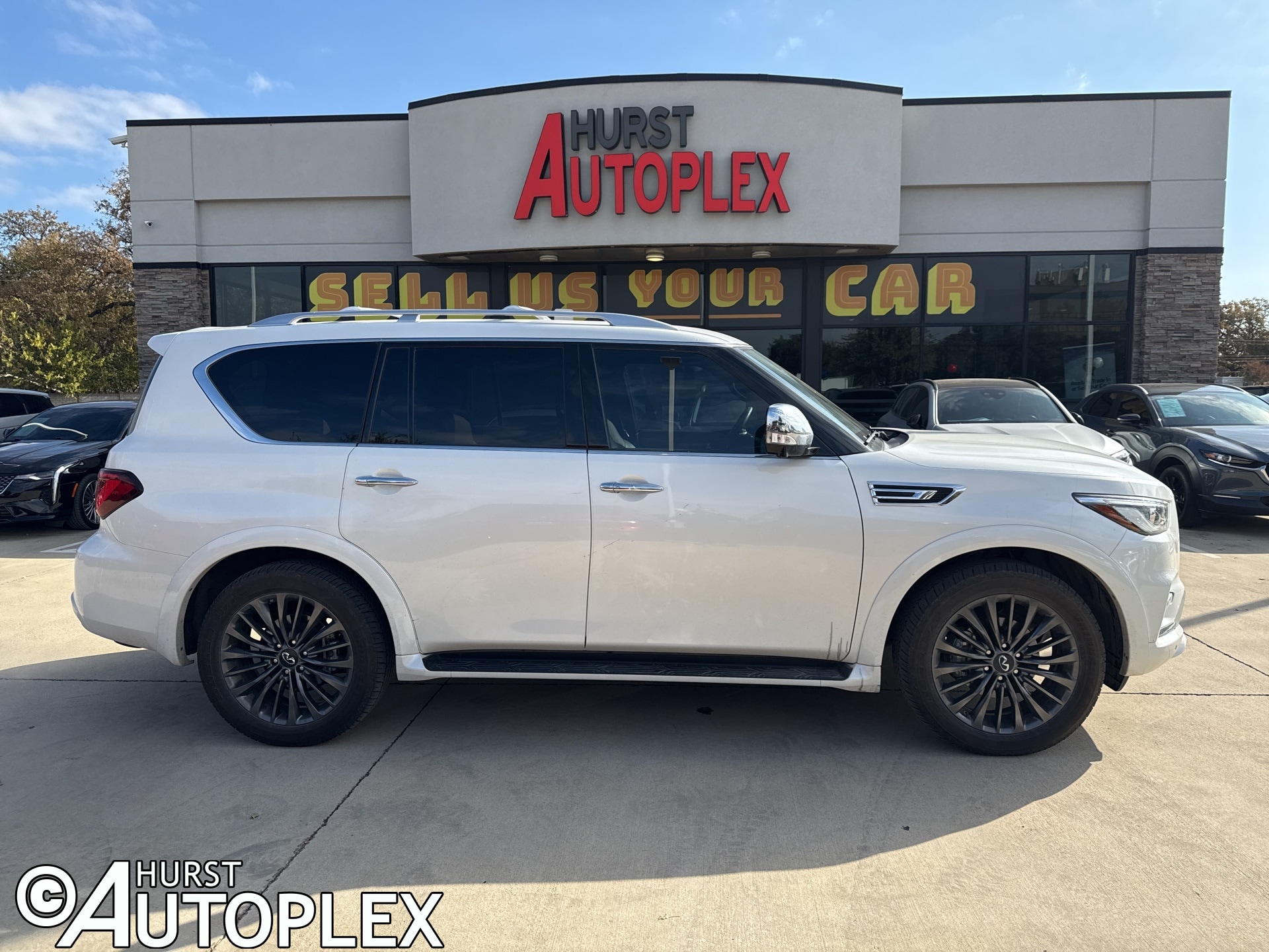 2024 INFINITI QX80 Sensory 4WD's photo