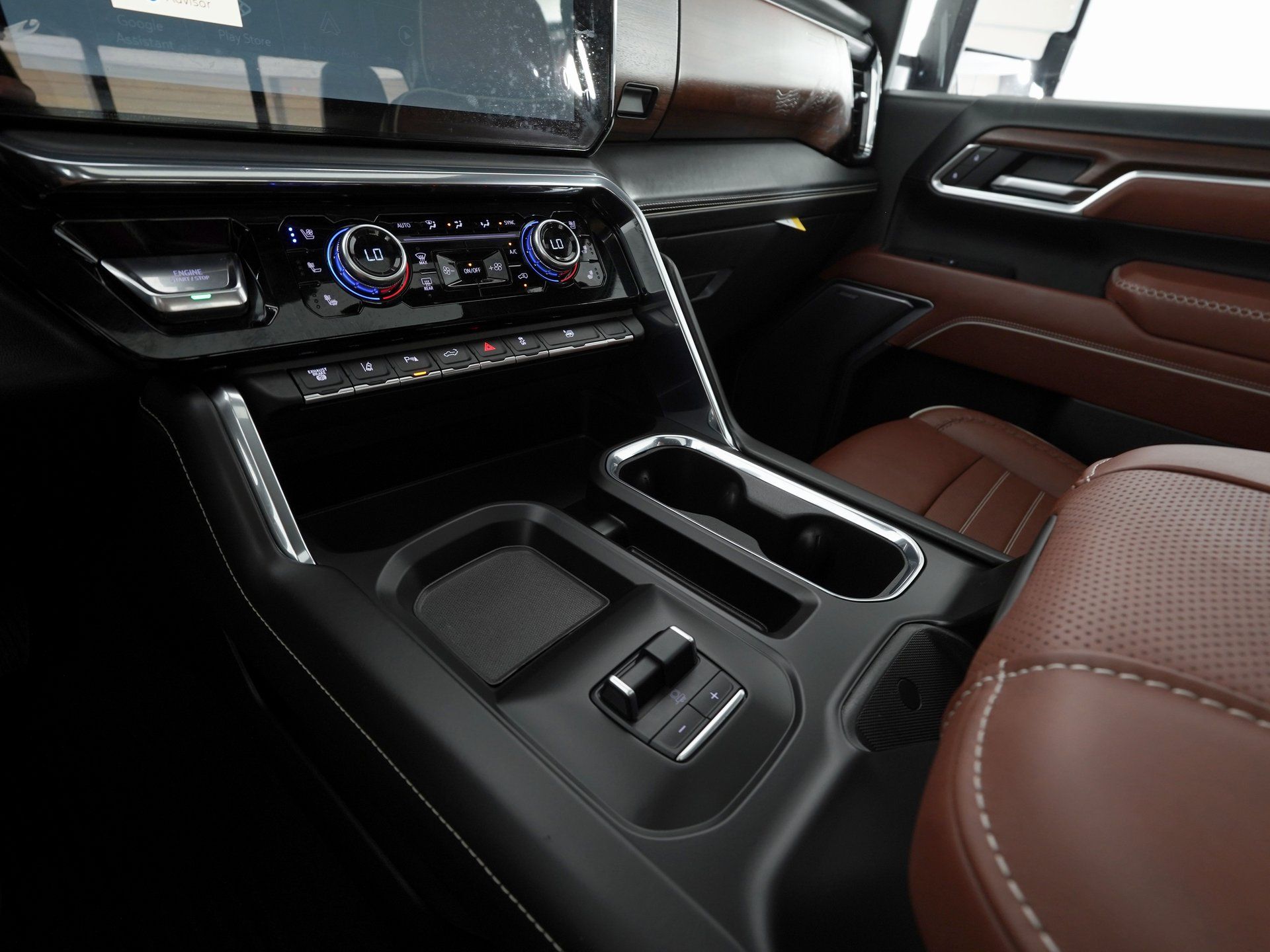 2025 GMC Sierra 3500HD Denali Ultimate - Photo 23