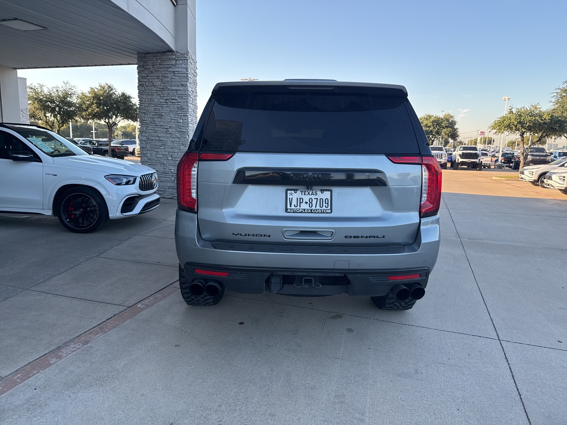 2023 Gmc Yukon Denali photo 4