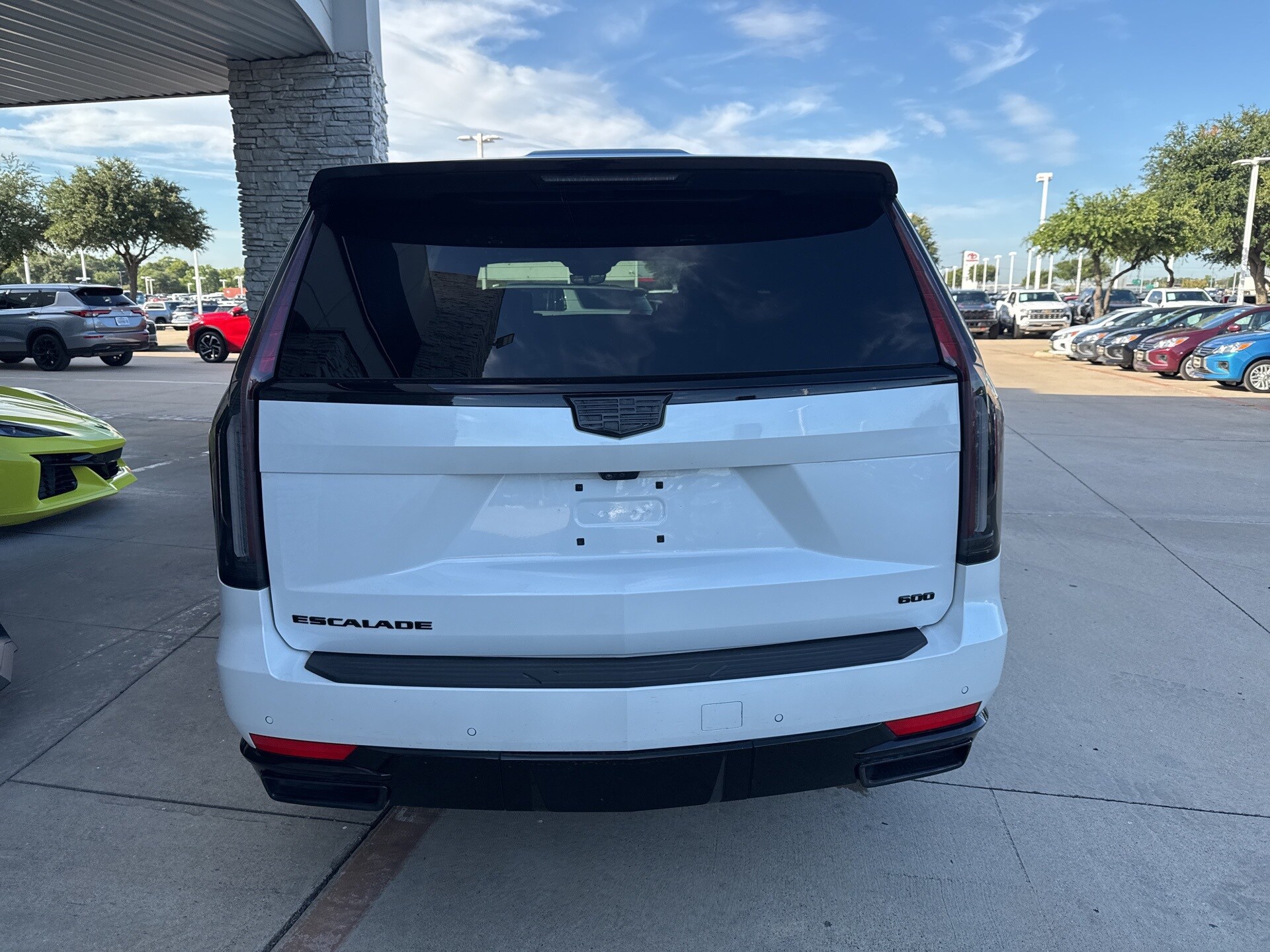 2024 Cadillac Escalade ESV Sport Platinum photo 4