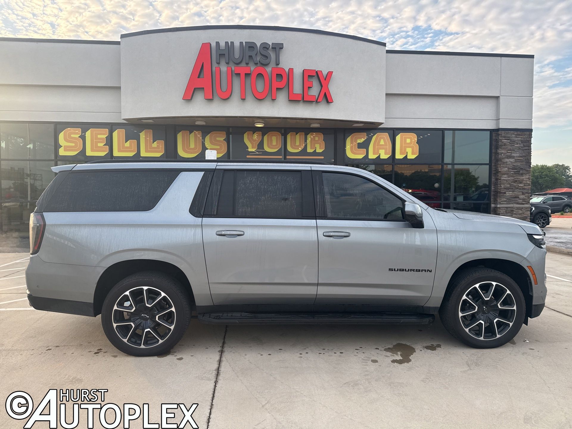 2025 Chevrolet Suburban RST 2WD's photo
