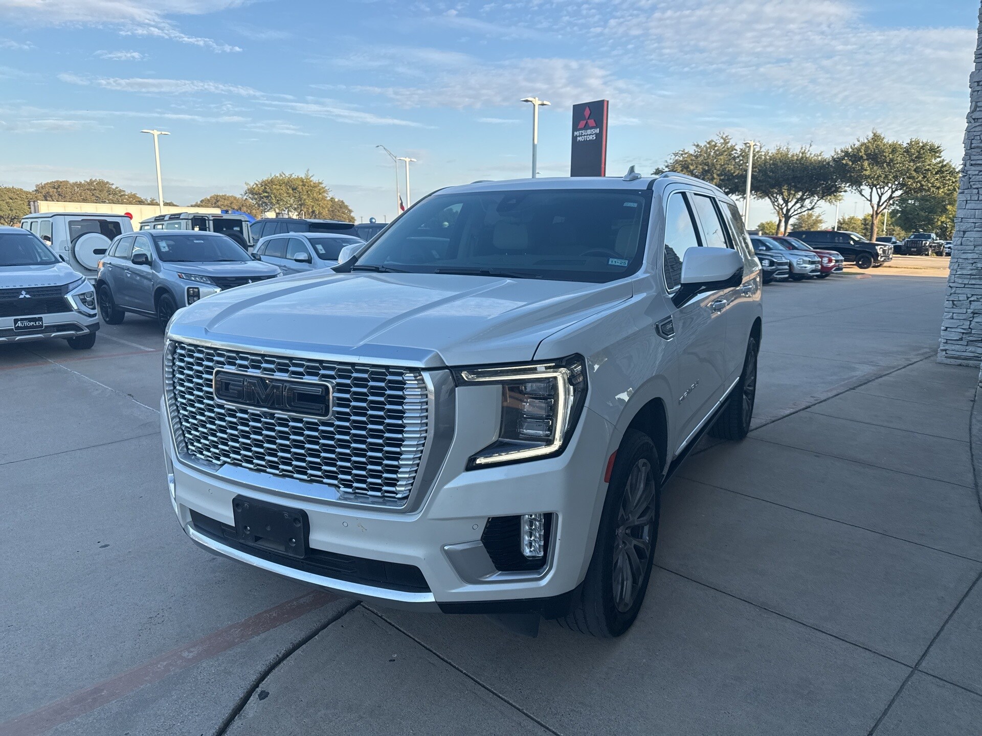 2021 Gmc Yukon Denali photo 2