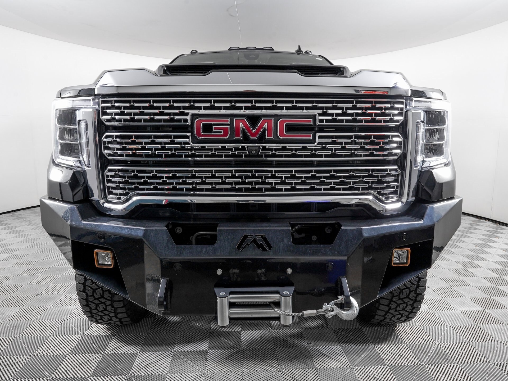 2020 Gmc Sierra Denali photo 2