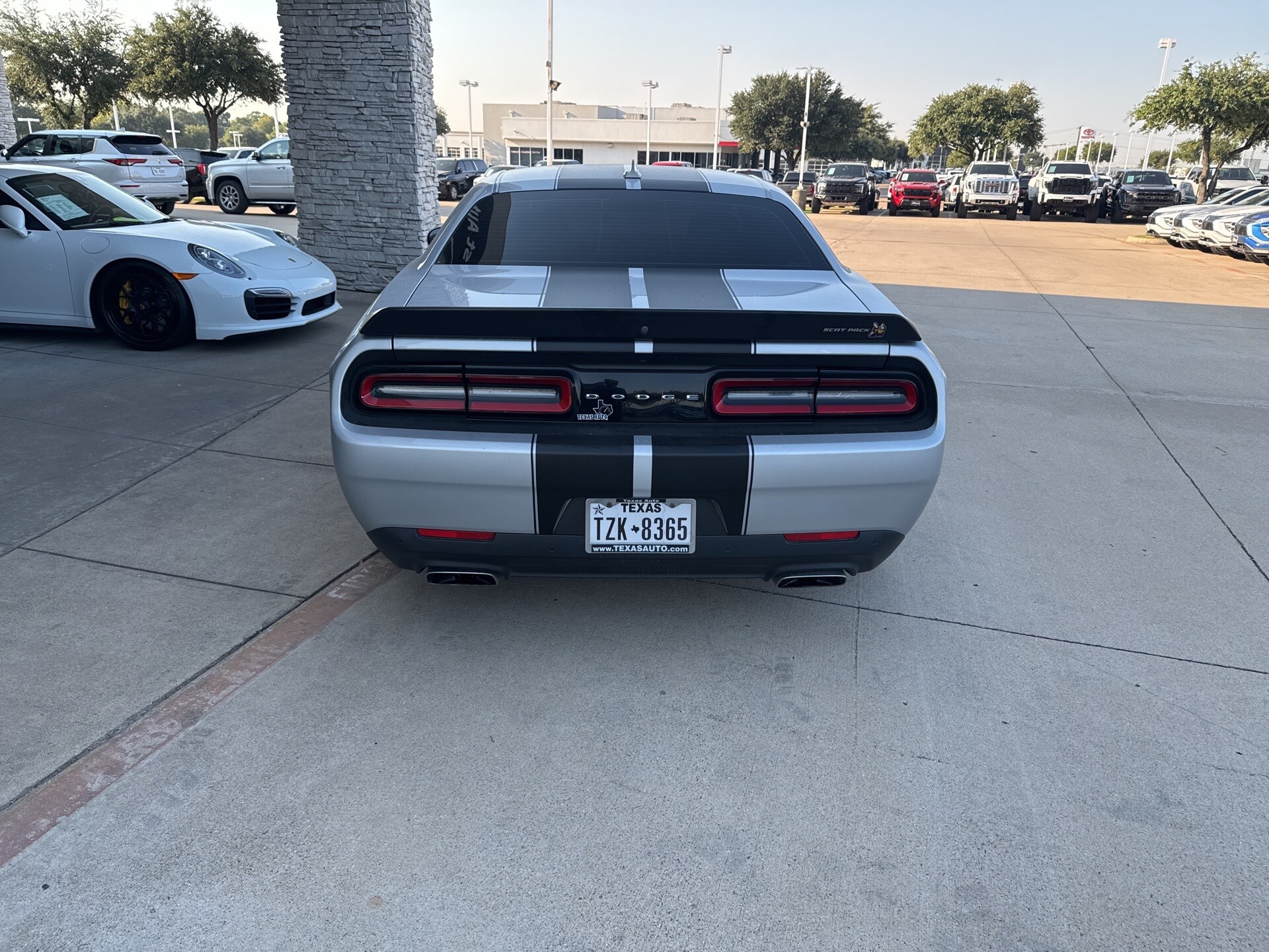 2021 Dodge Challenger R/T Scat Pack Widebody photo 3