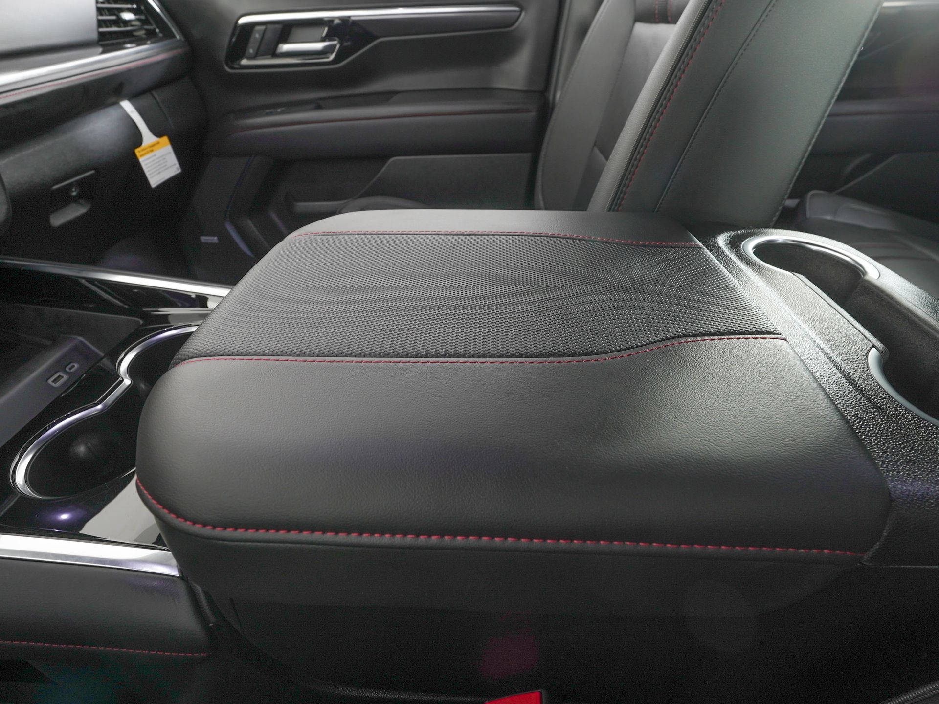 2026 Chevrolet Tahoe RST - Photo 30