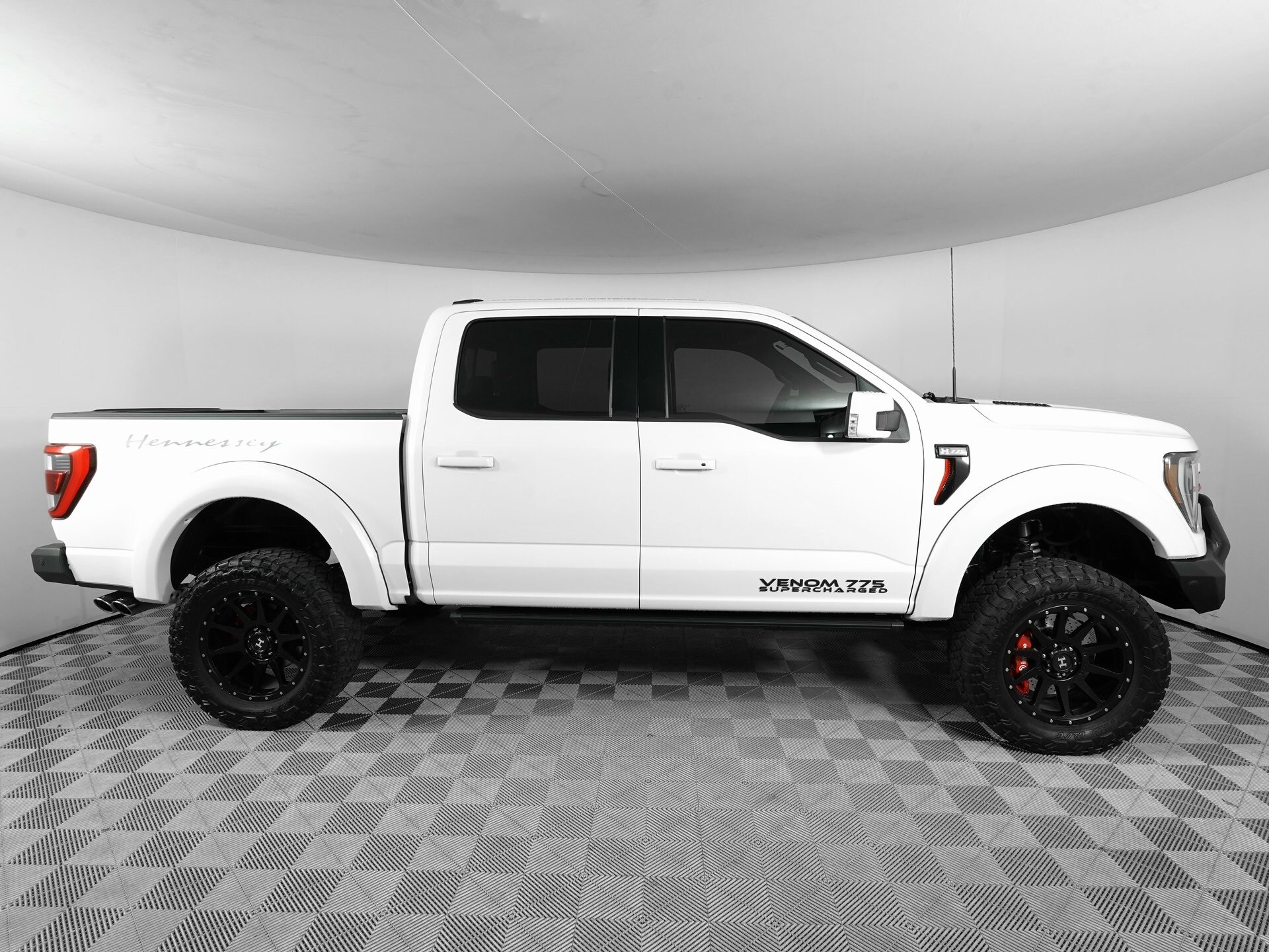 2023 Ford F-150 Lariat photo 4