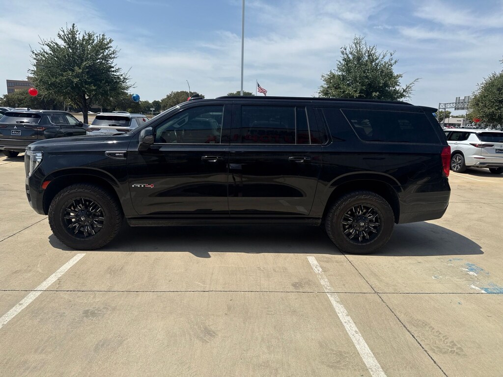 Used 2023 GMC Yukon XL AT4 SUV