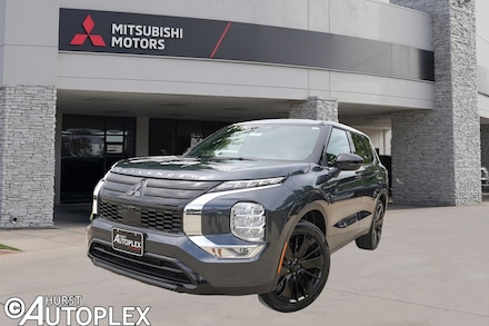 2026 Mitsubishi Outlander SUV LE