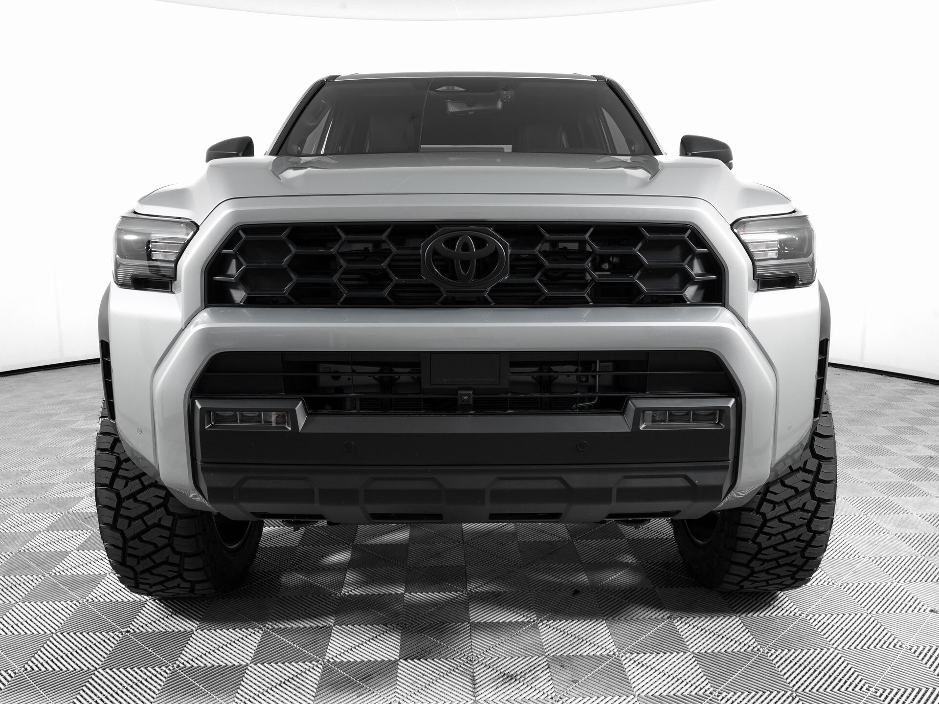 2025 Toyota 4Runner TRD Off-Road photo 2