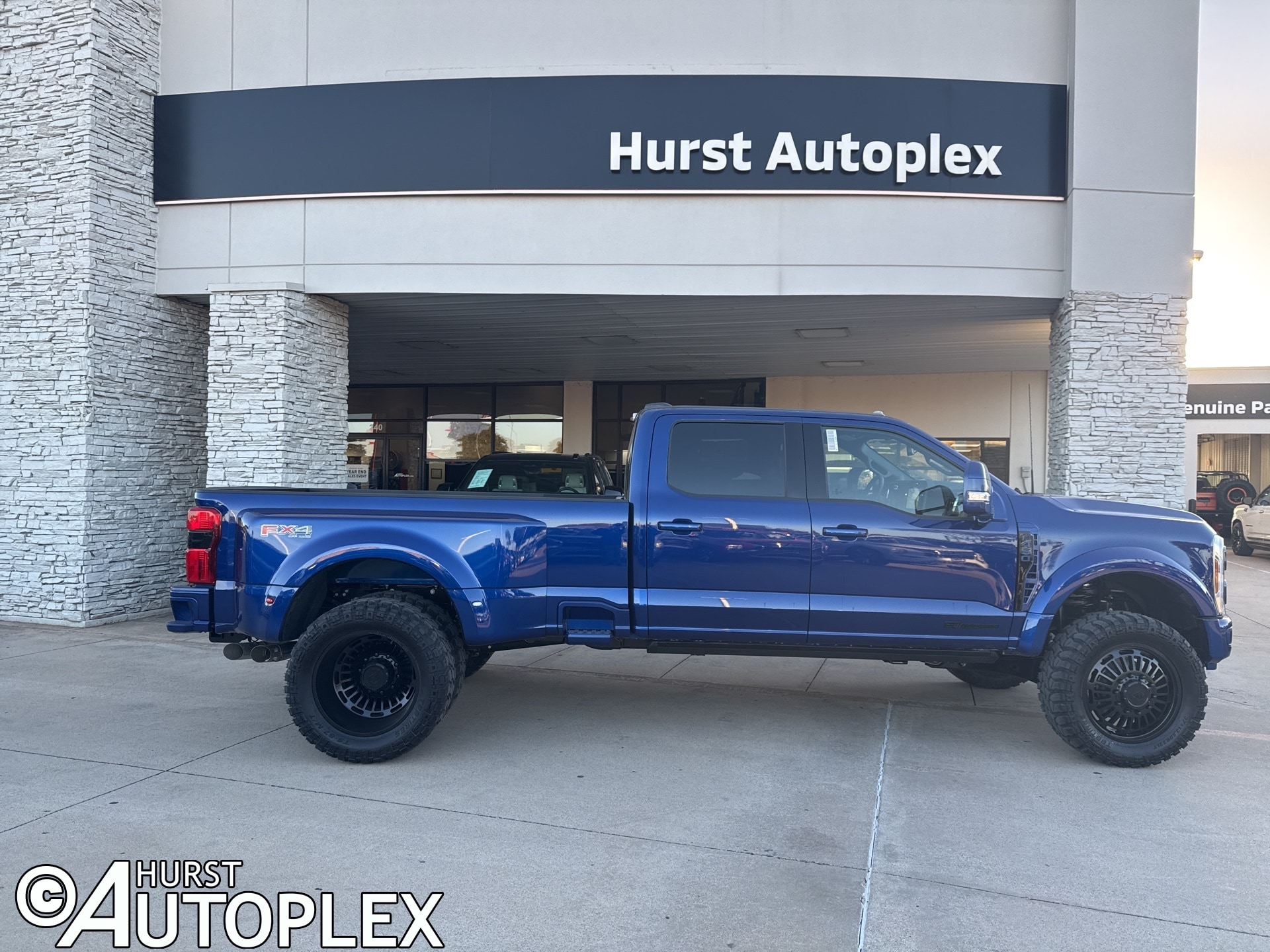 2026 Ford F-450 Super Duty Lariat's photo