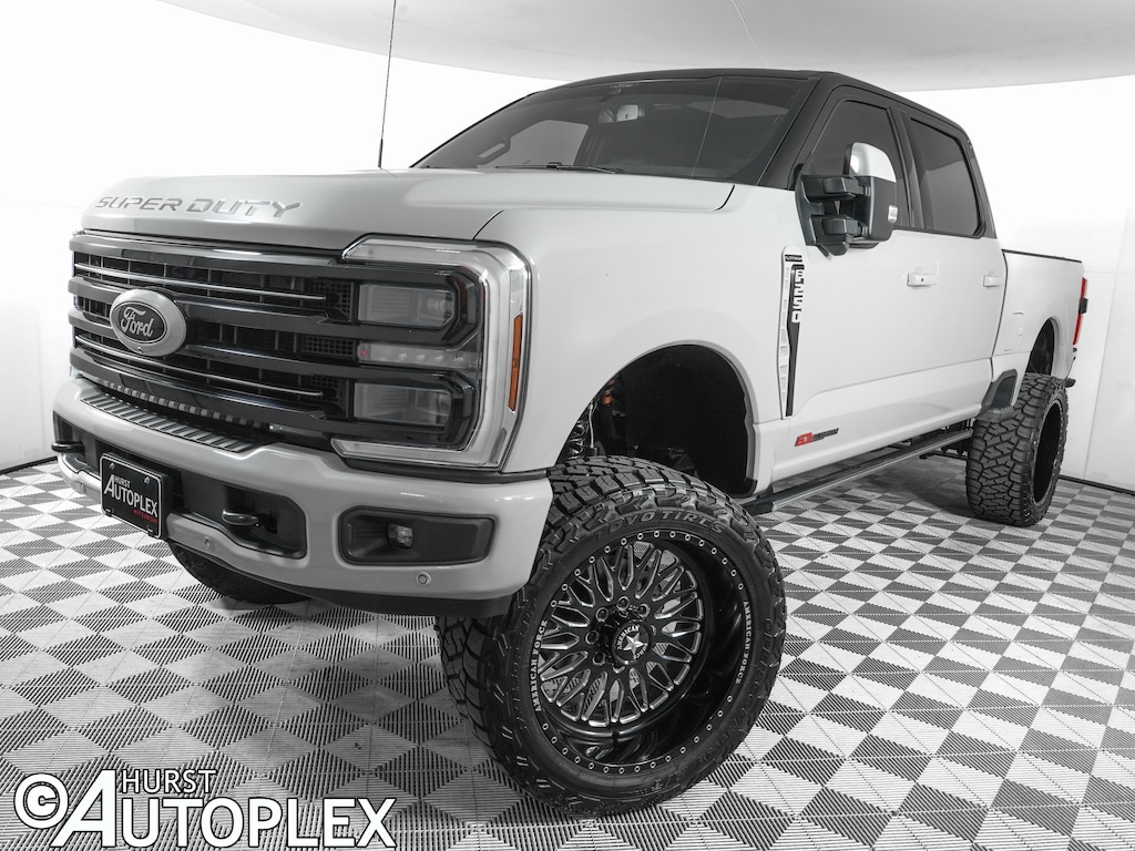 Used 2025 Ford F-250 Platinum Truck