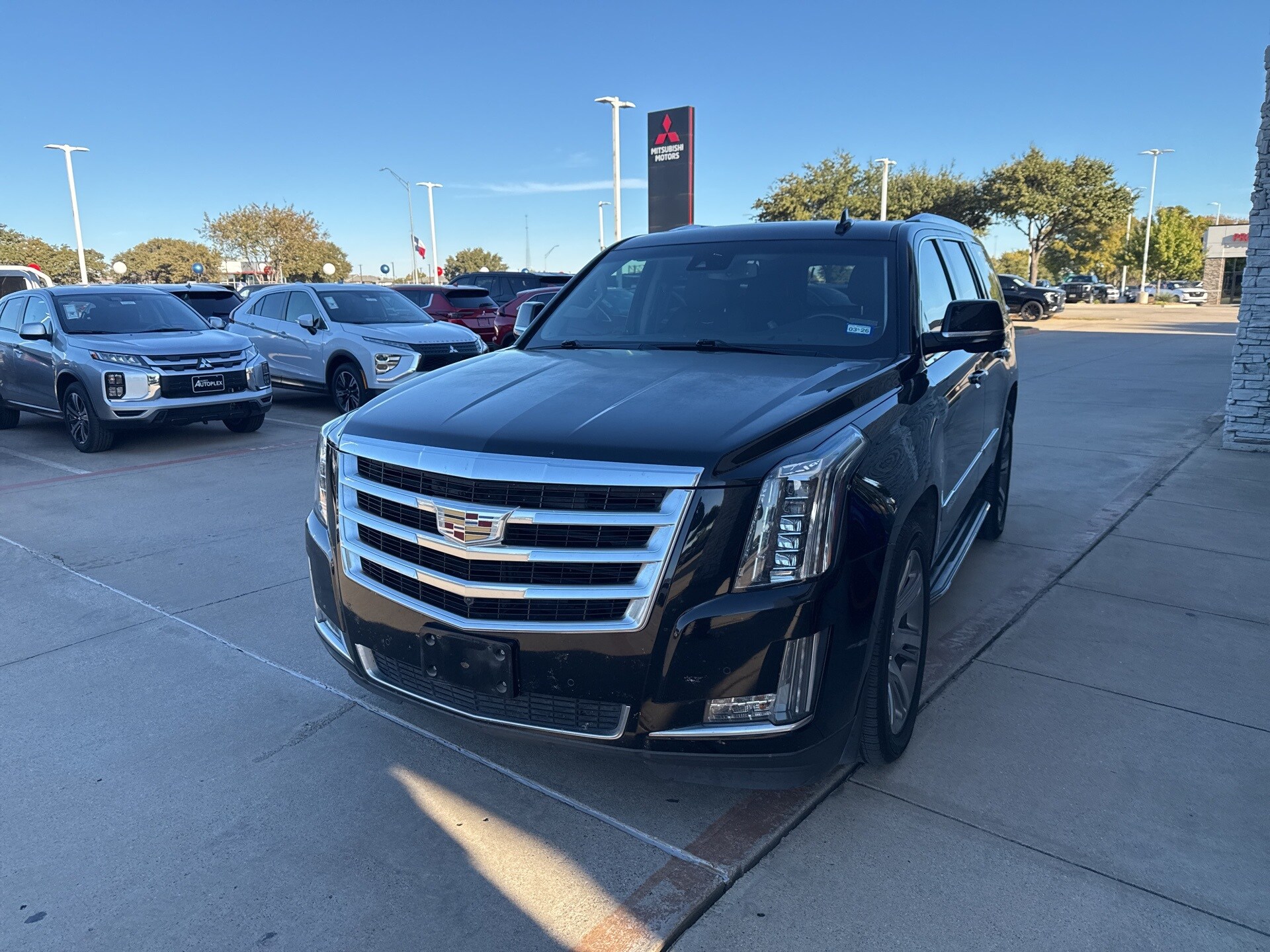 2015 Cadillac Escalade Luxury photo 2