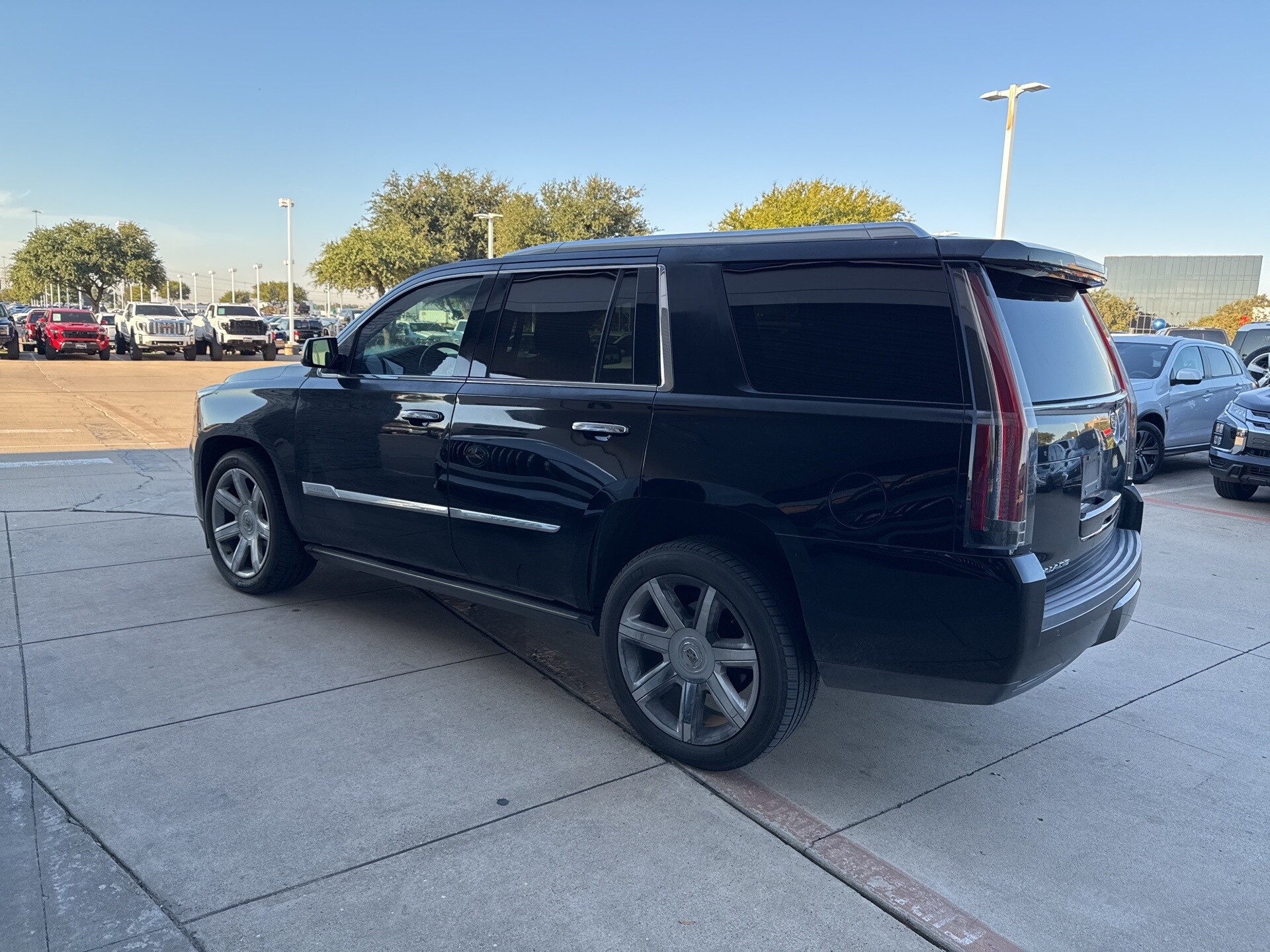 2015 Cadillac Escalade Premium photo 3