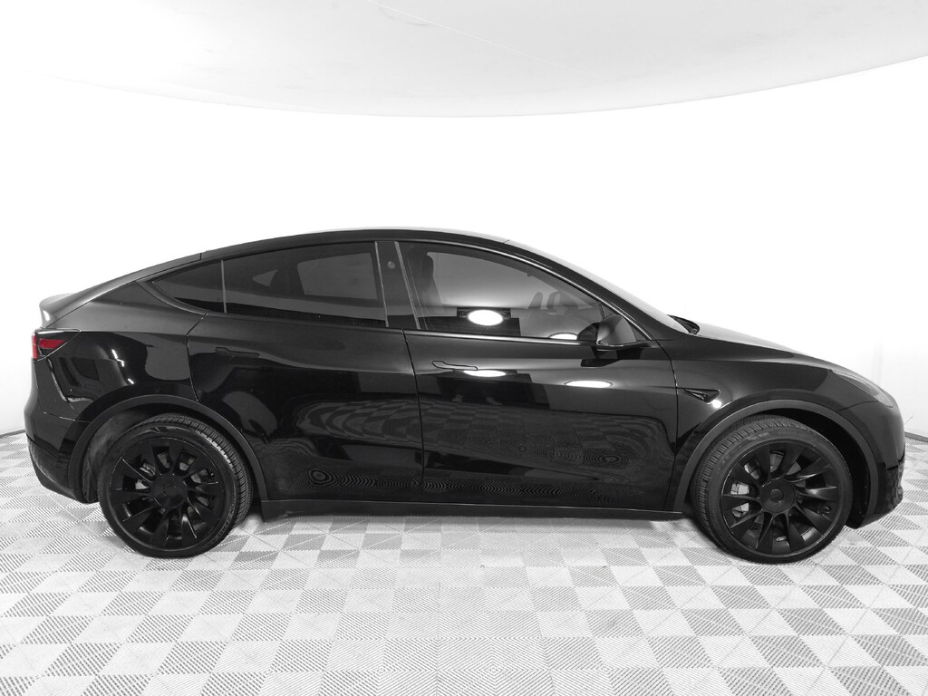 Used 2023 Tesla Model Y Long Range SUV