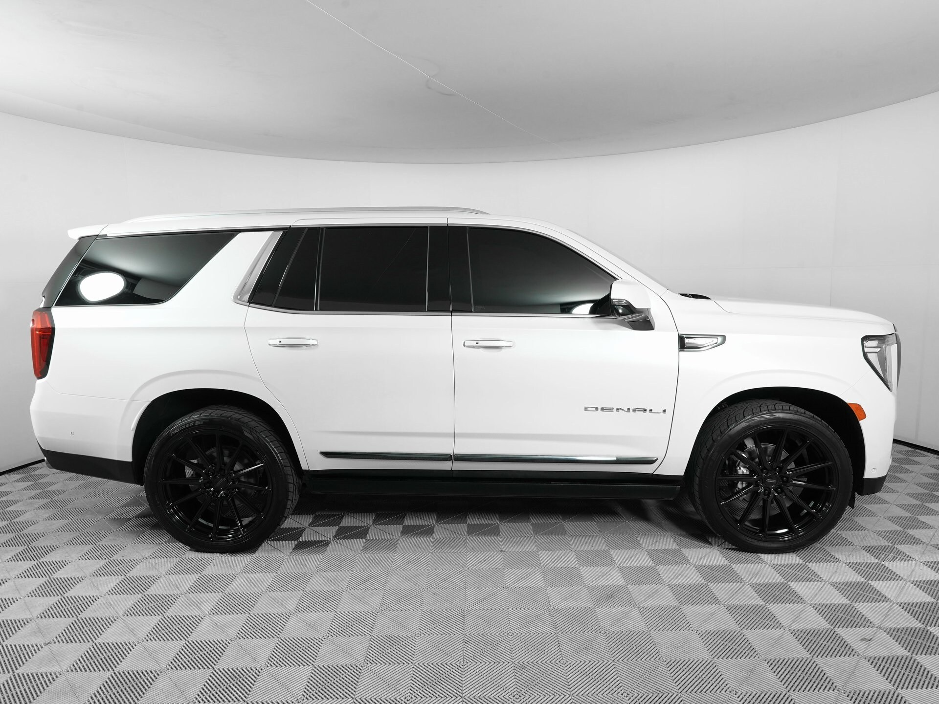 2023 Gmc Yukon Denali Ultimate photo 4