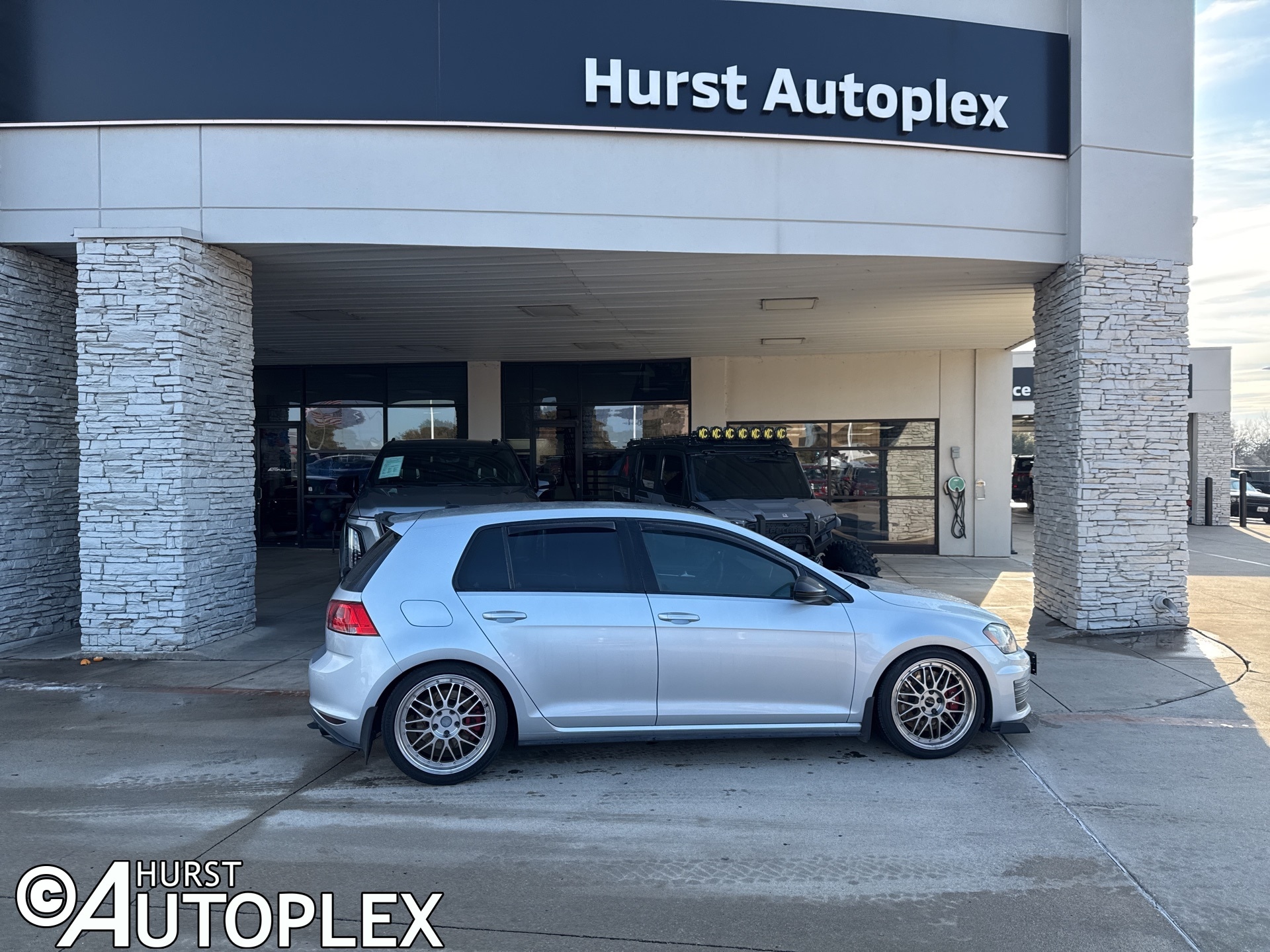 2017 Volkswagen Golf GTI Sport