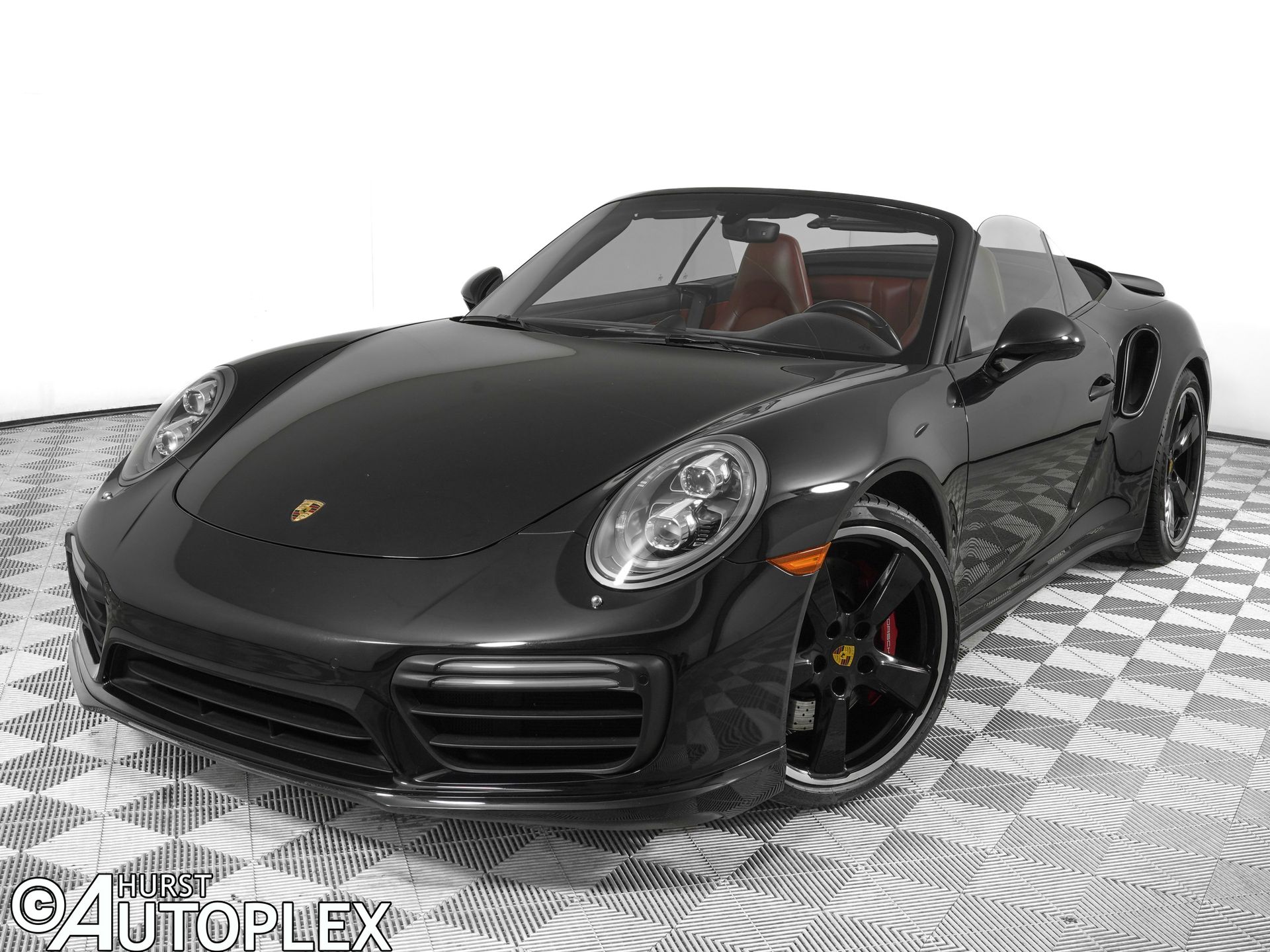 2018 Porsche 911 Turbo Cabriolet's photo