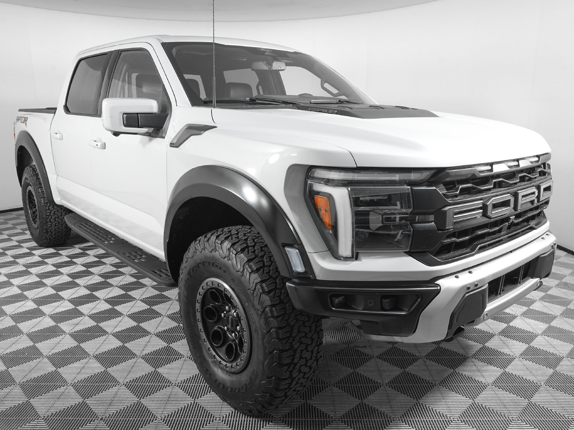Used 2025 Ford F-150 Raptor Truck