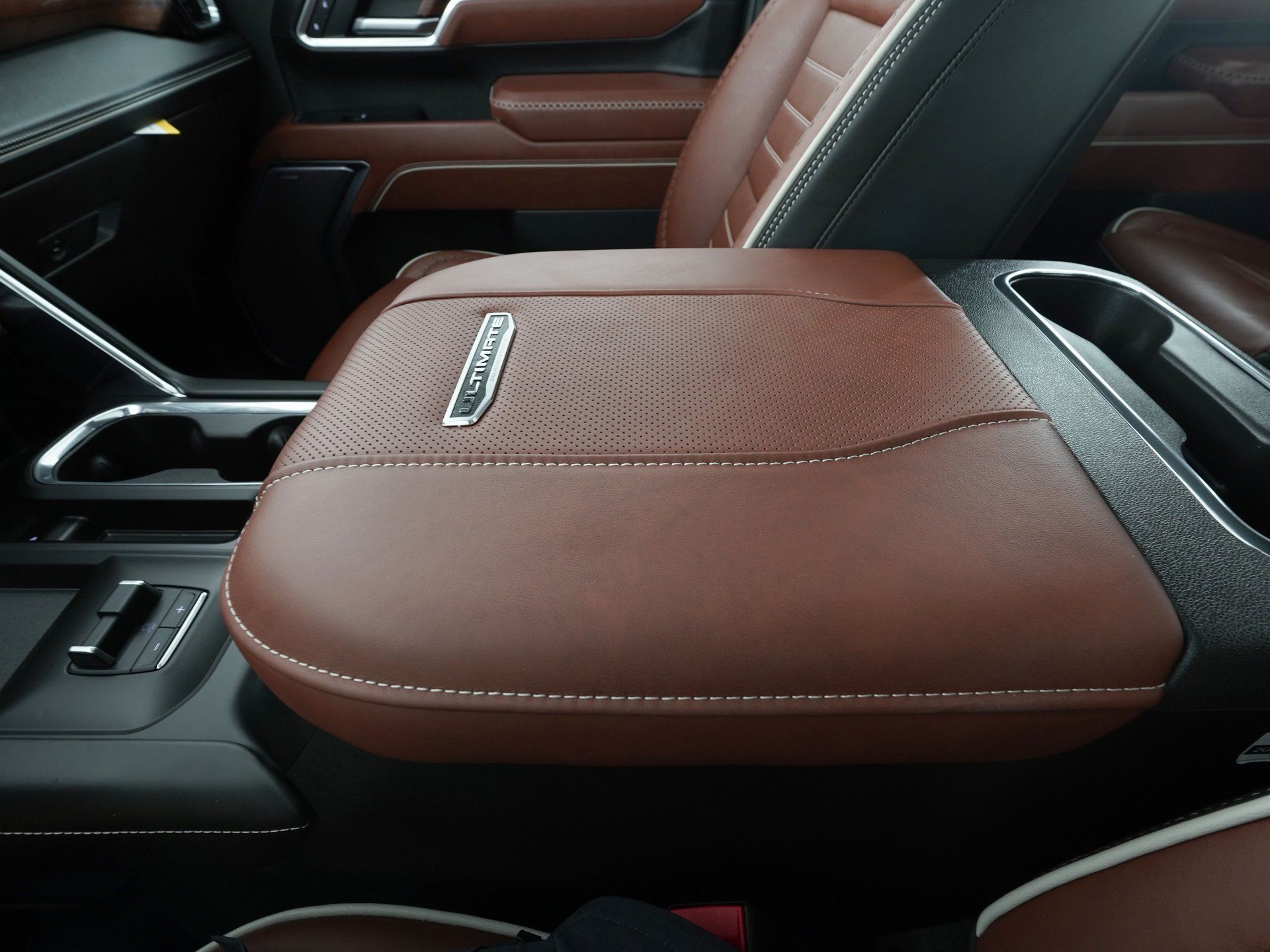 2025 GMC Sierra 3500HD Denali Ultimate - Photo 30