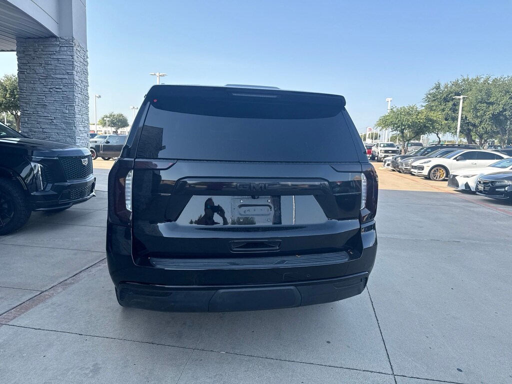 Used 2024 GMC Yukon XL SLT SUV