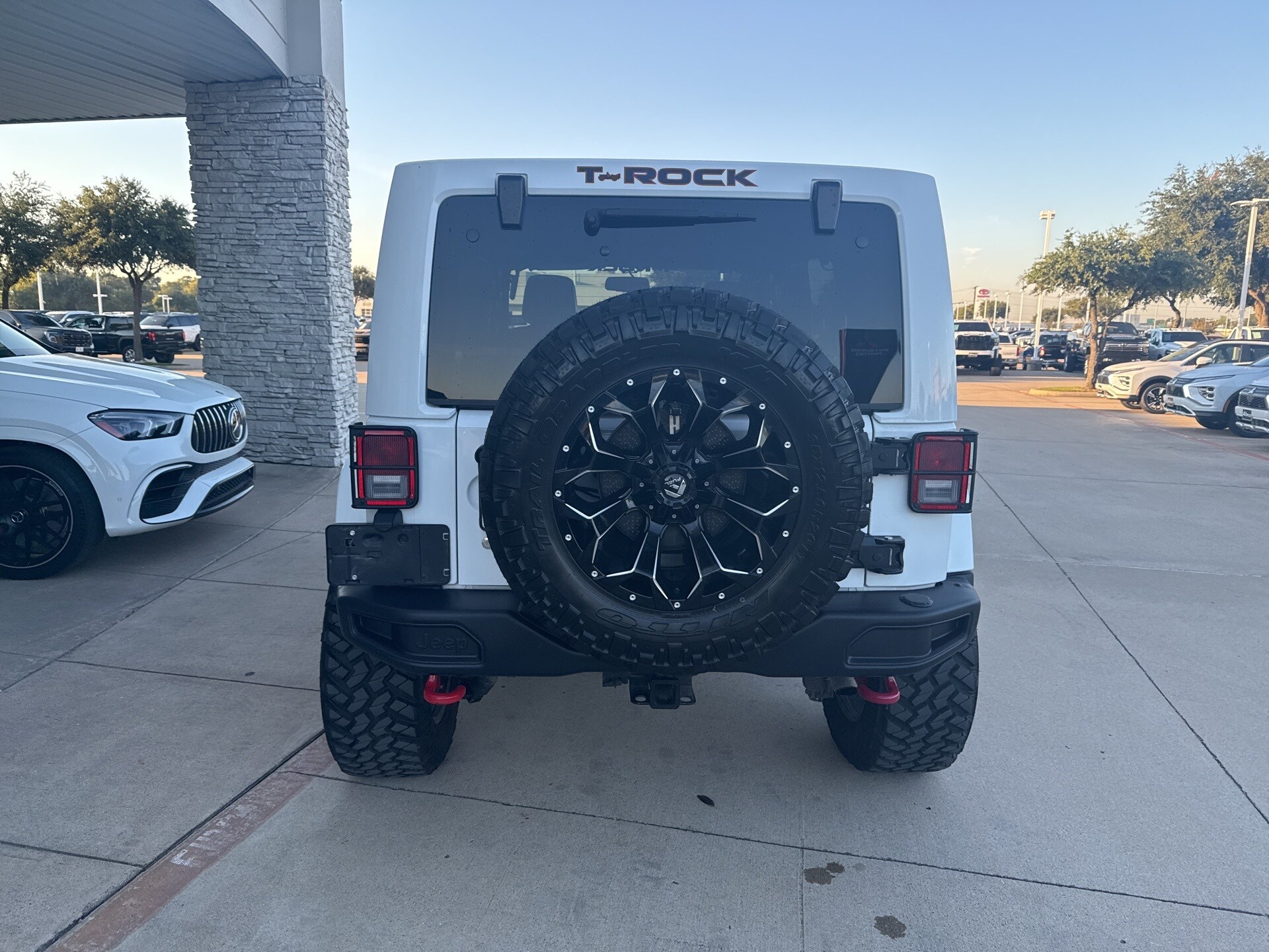 2015 Jeep Wrangler Unlimited Rubicon photo 4