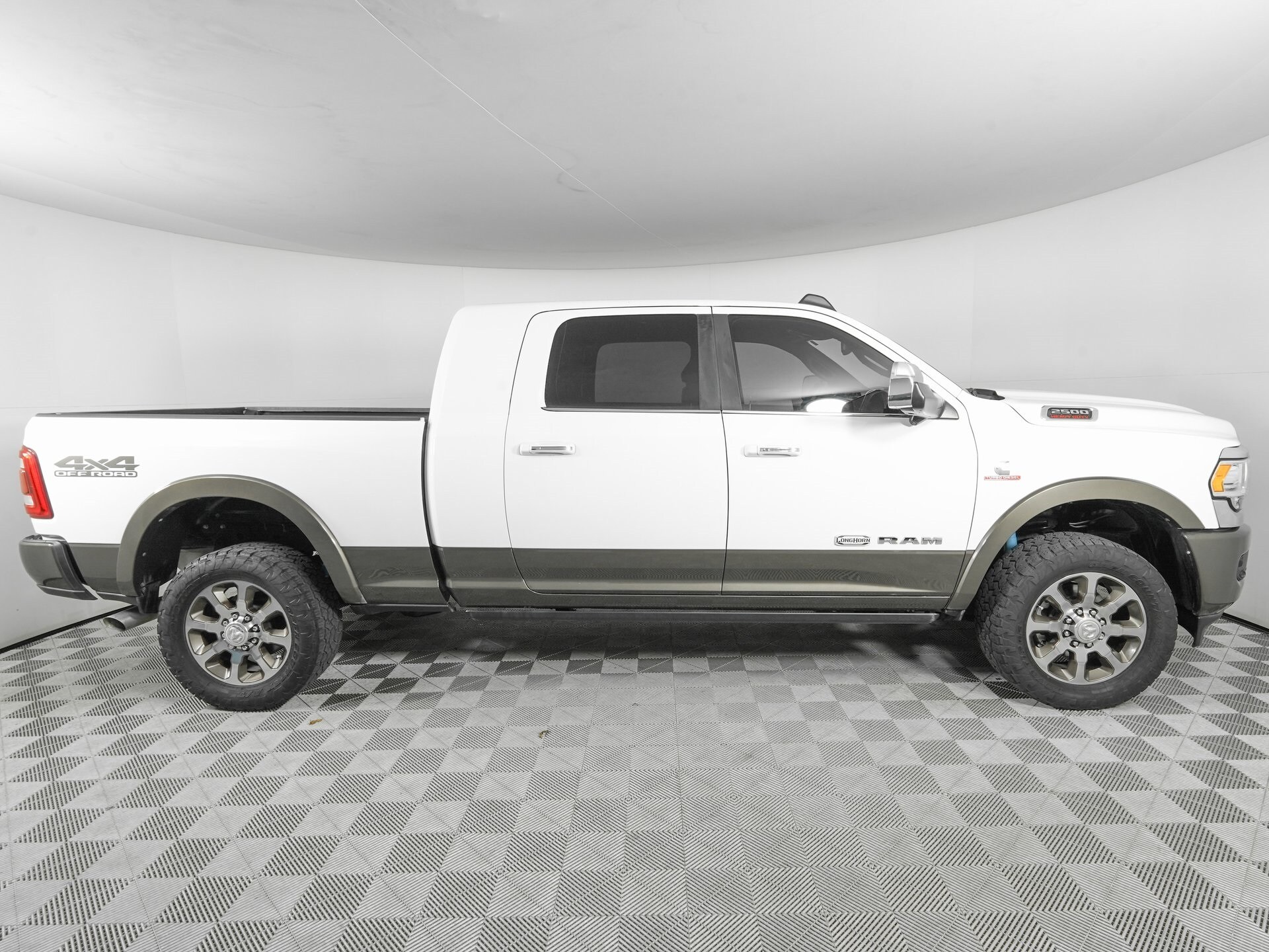 2022 Ram 2500 Longhorn photo 4