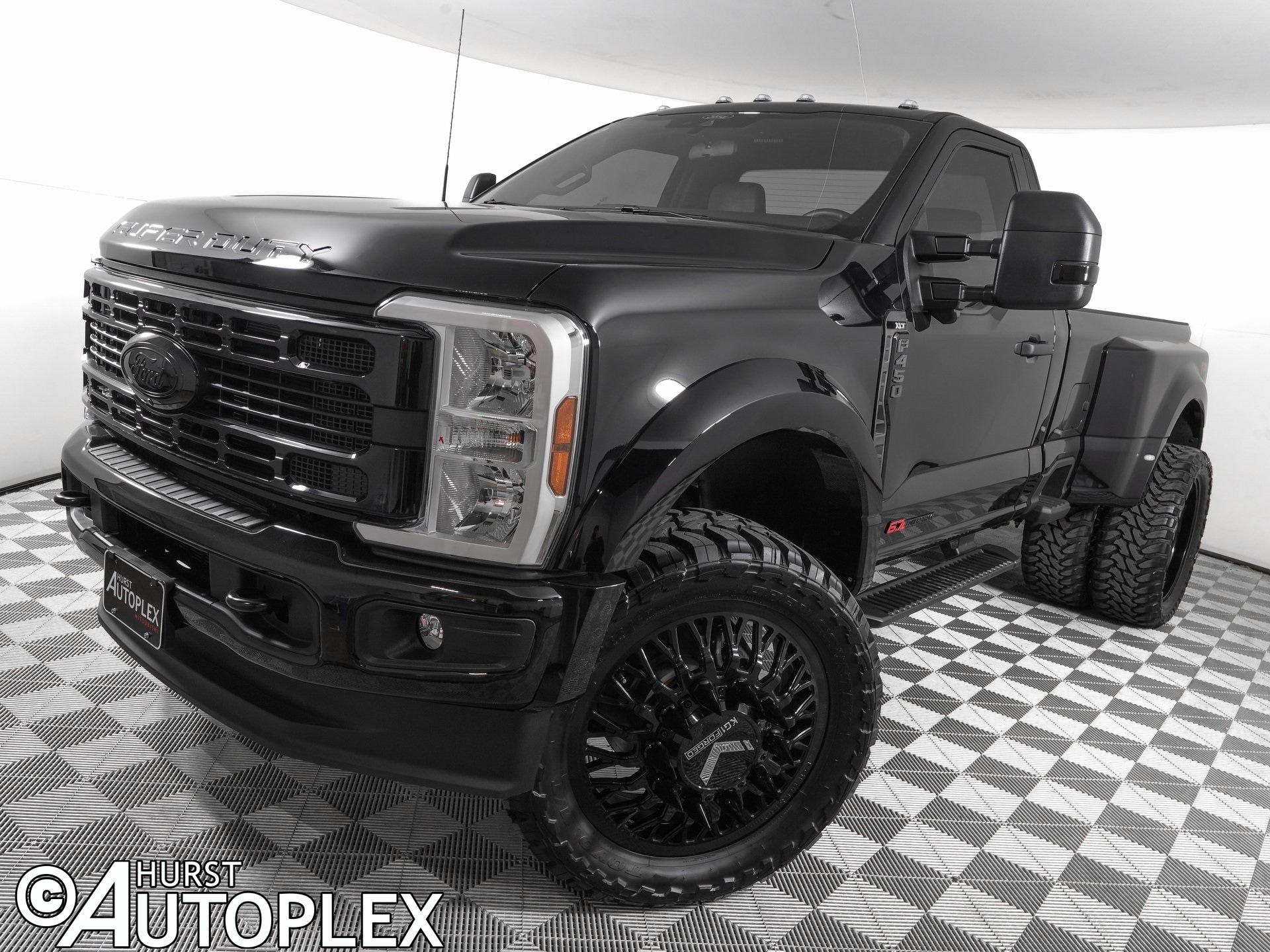 2026 Ford F-450 Super Duty XLT's photo