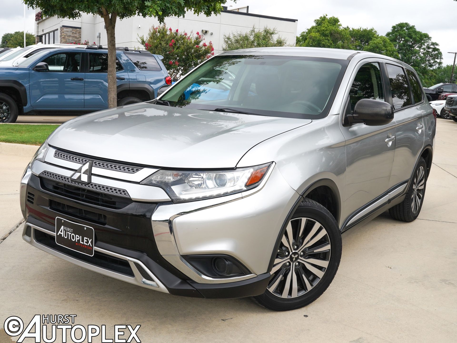 2019 Mitsubishi Outlander SUV 