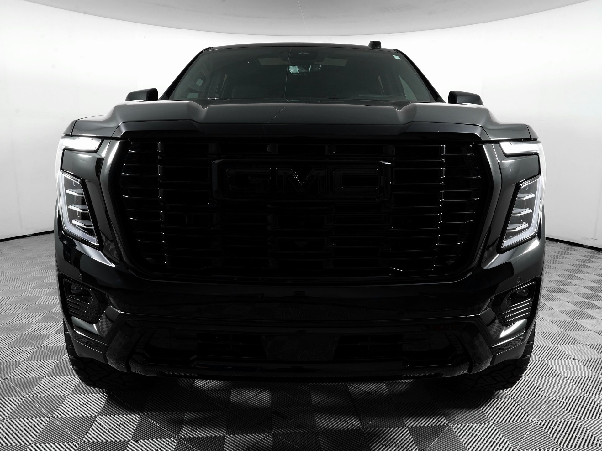 Used 2025 GMC Yukon Denali with VIN 1GKS2DR85SR267656 for sale in Hurst, TX